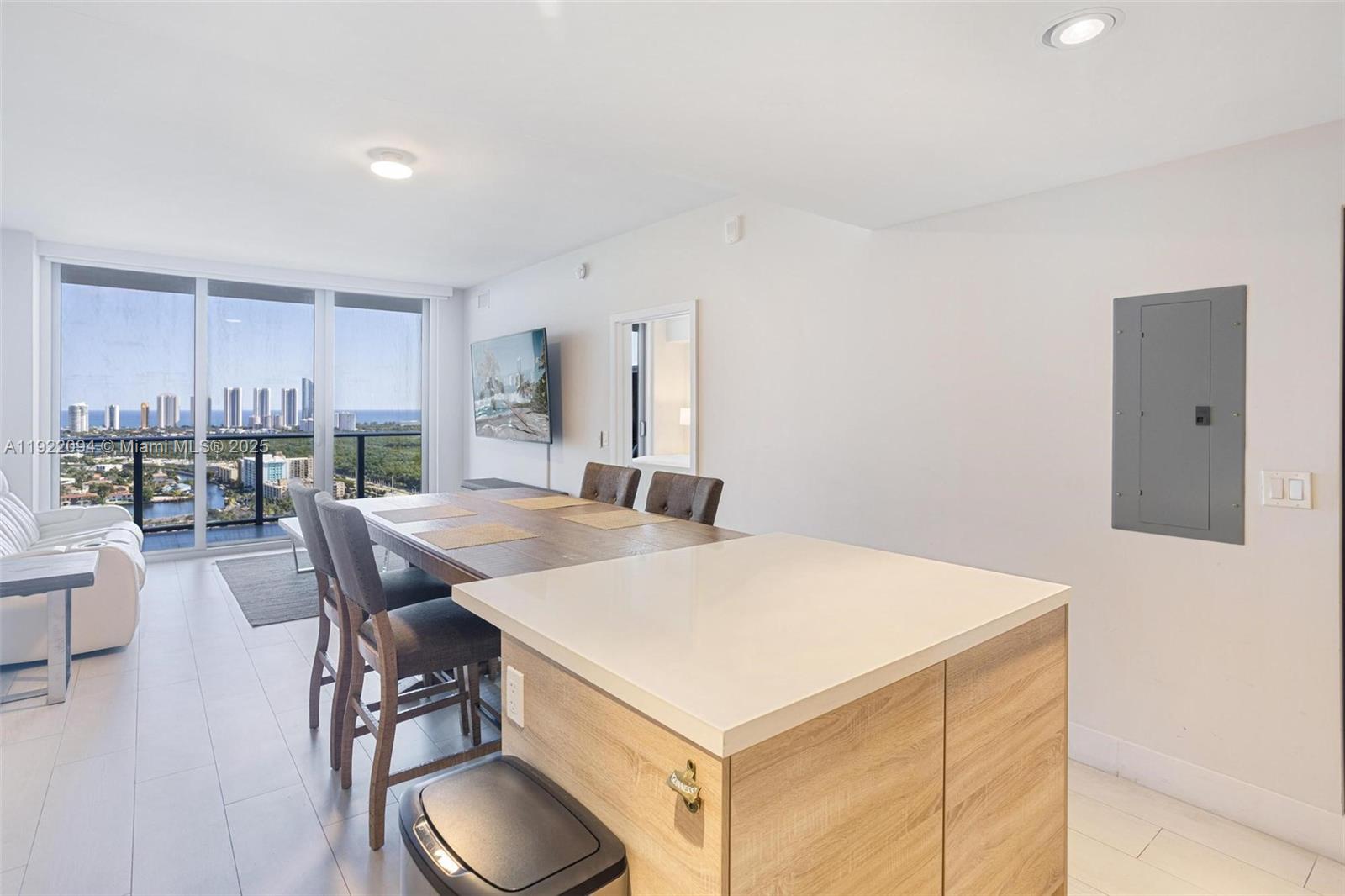 Apartamento en Alquiler en North Miami Beach, FL