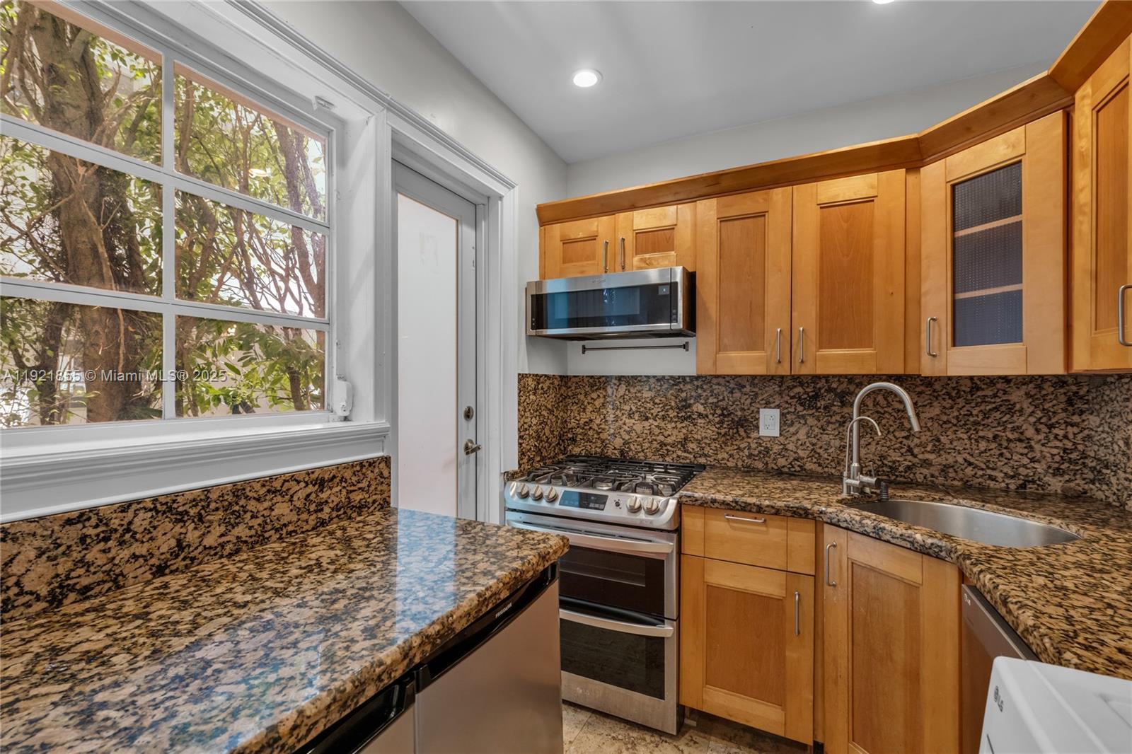 Homes for sale in Miami Beach, FL | 1605 Lenox Ave #1605-5, Miami Beach, FL 33139 | MLS# A11921855