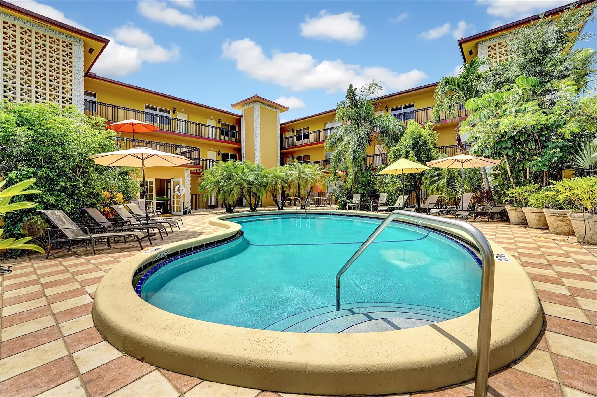 Sevilla Courts Condo