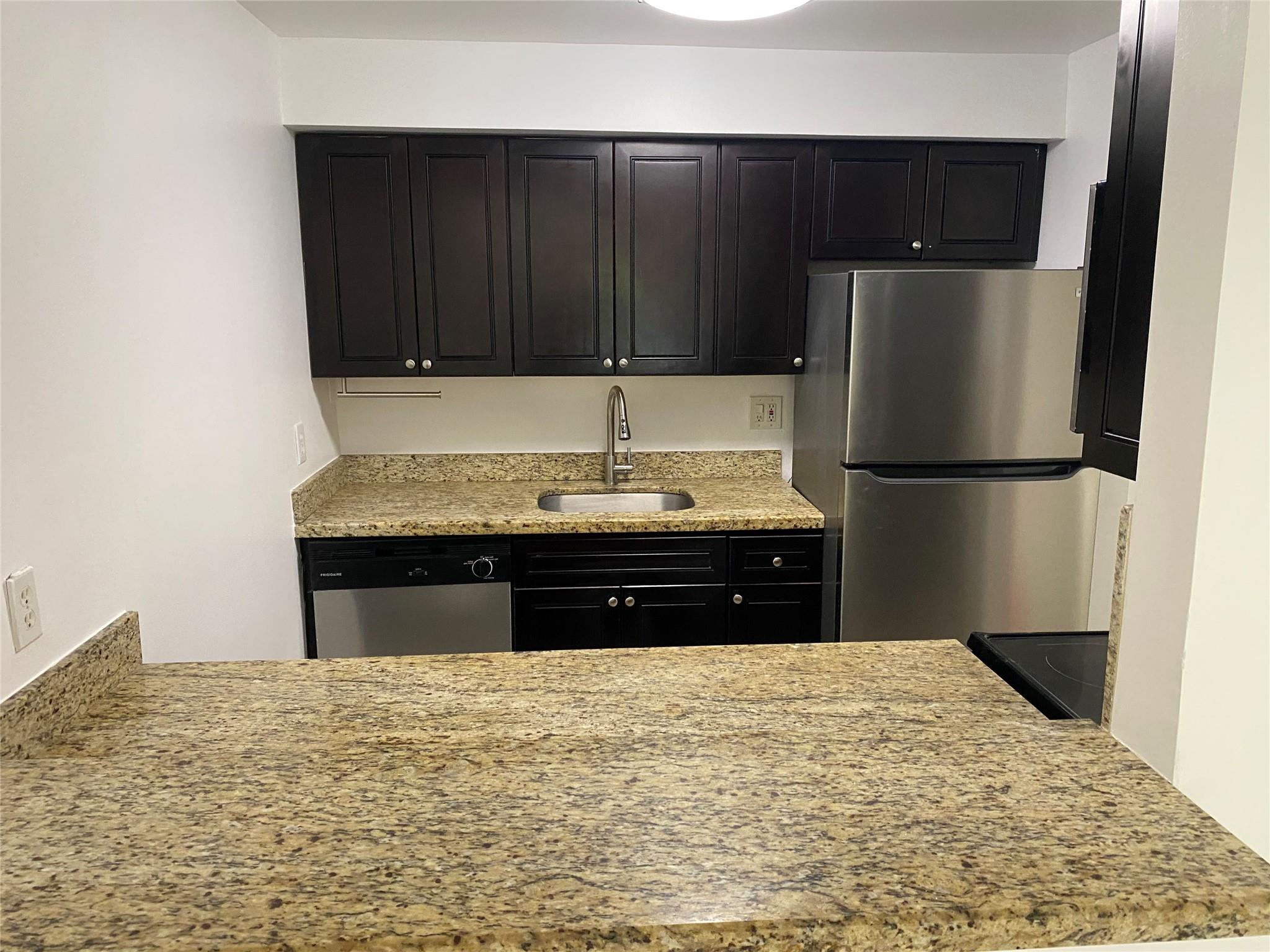 Promenade At Kendale Lake