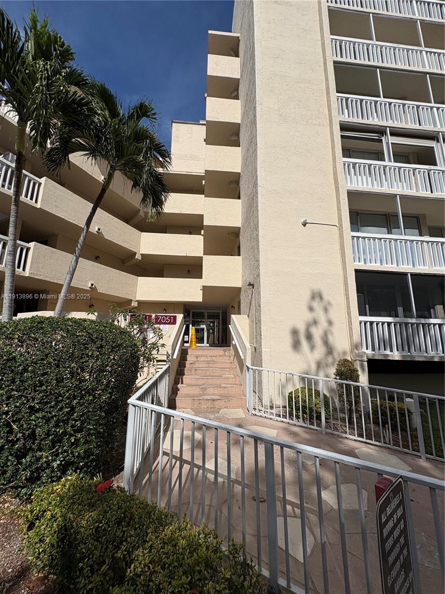 Environ I Condo 5 And 6