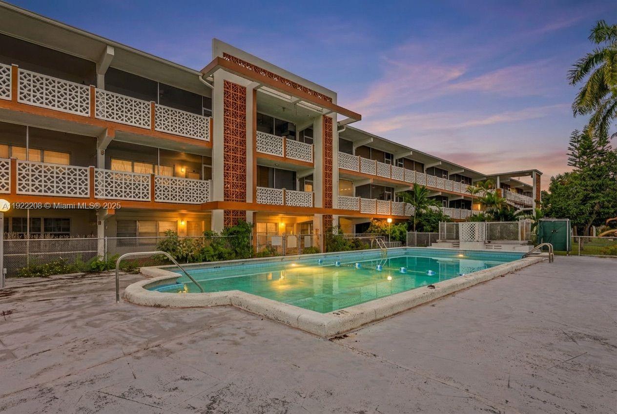 Homes for sale in North Miami Beach, FL | 1450 Ne 170th St #211, North Miami Beach, FL 33162 | MLS# A11922208