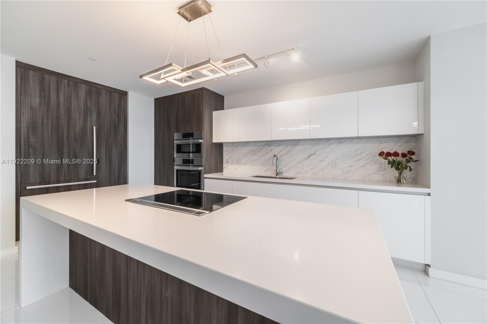 Condo for Sale in Miami, FL