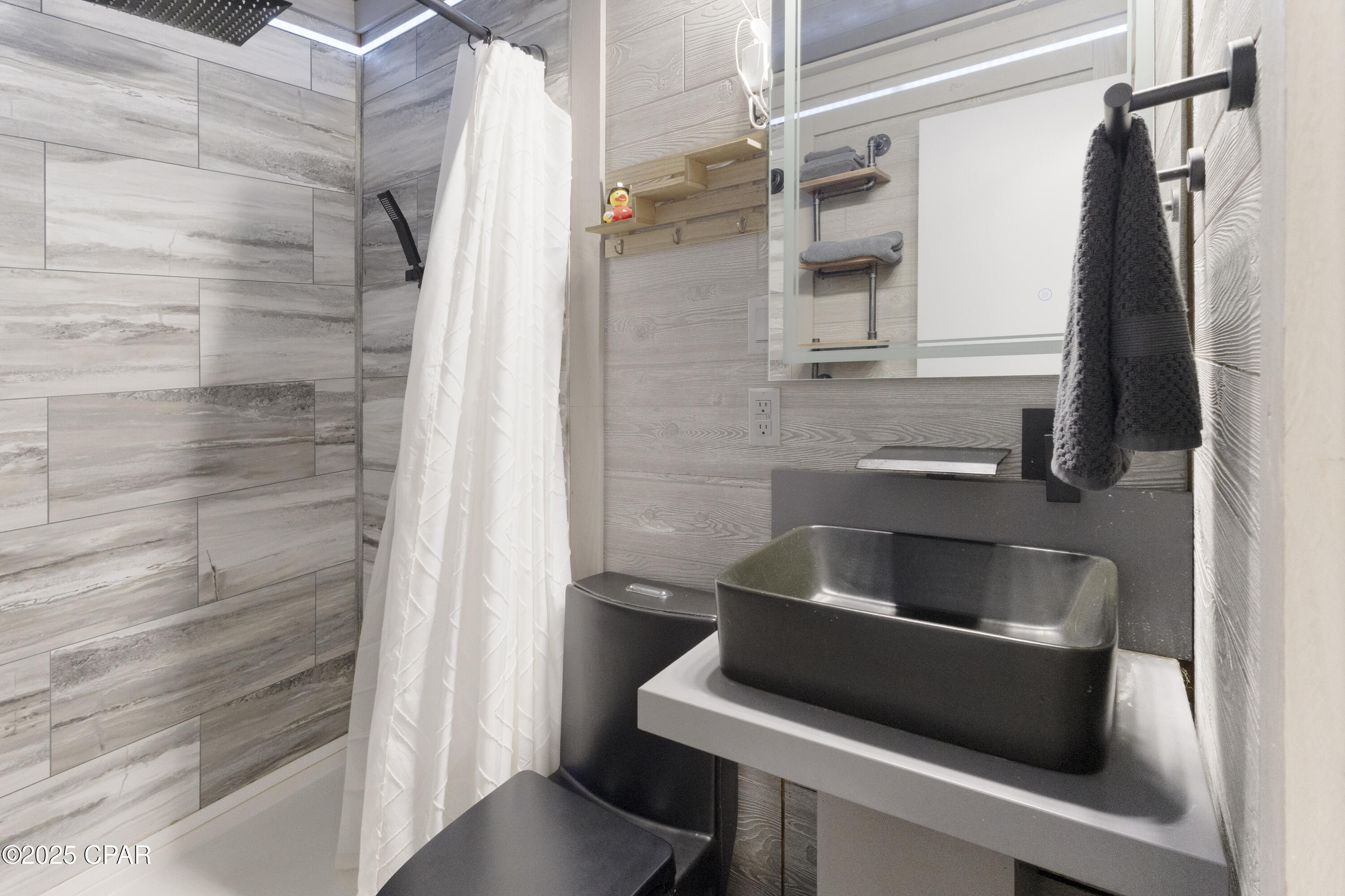 Image 14 For 1988 Orange Hill Road