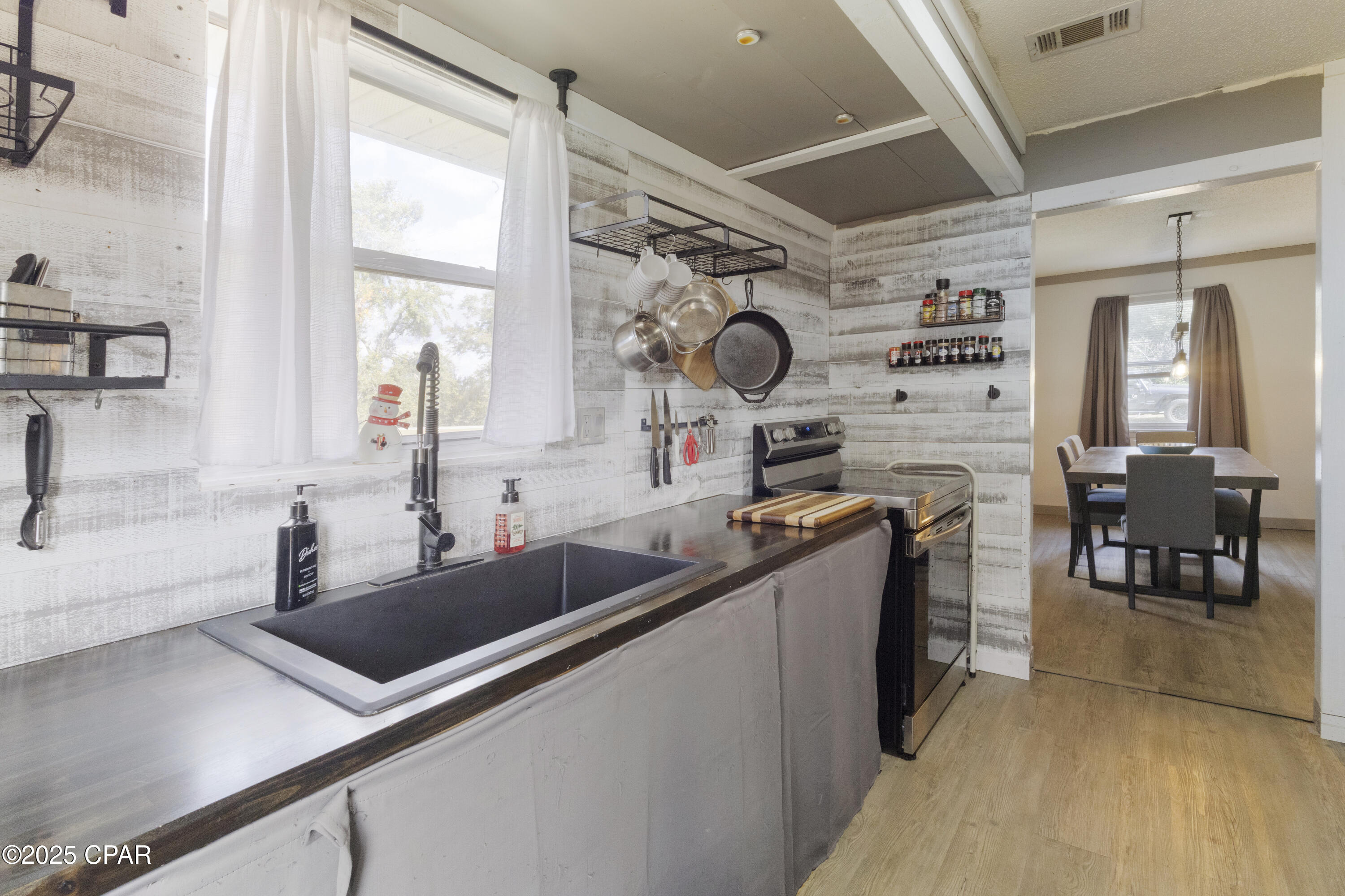 Image 5 For 1988 Orange Hill Road