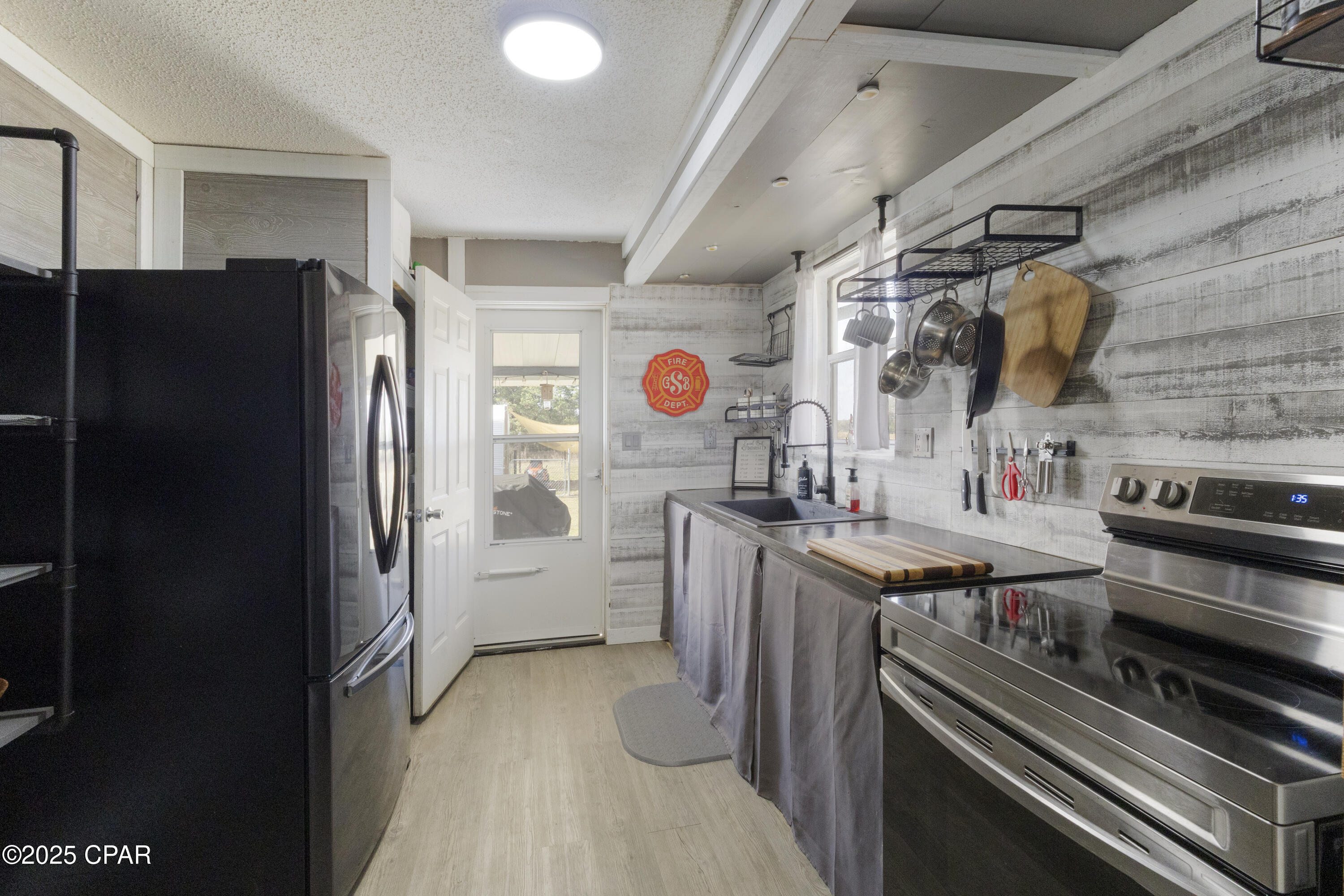 Image 6 For 1988 Orange Hill Road