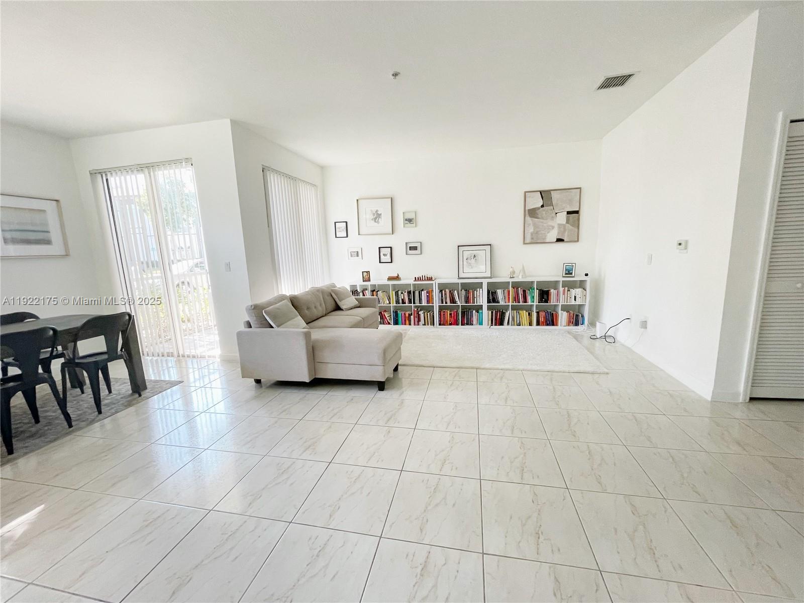 Courtyards Three Condo