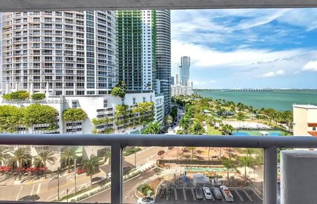 Venetia Condo