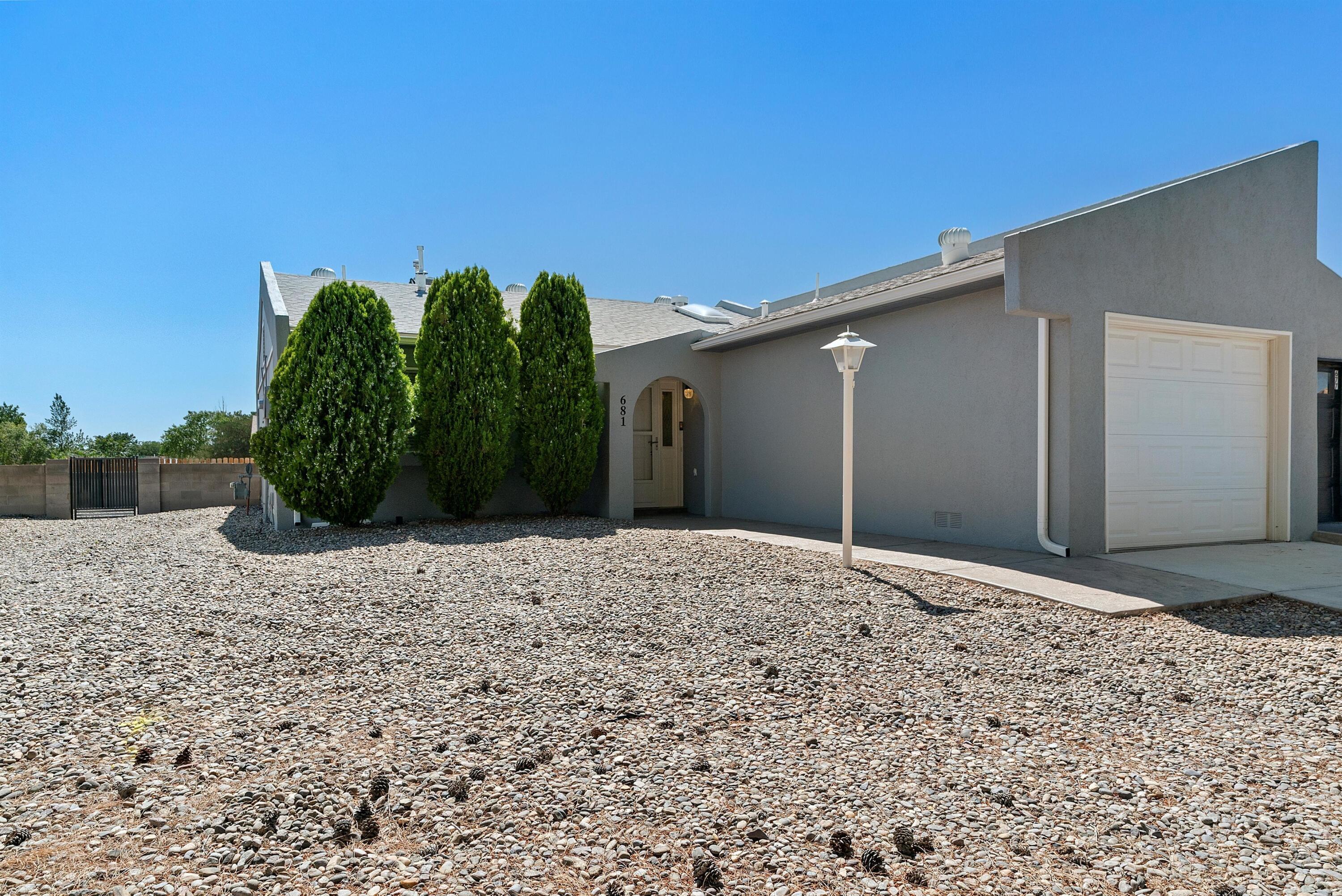 681 Stallion Road, Rio Rancho NM 87124