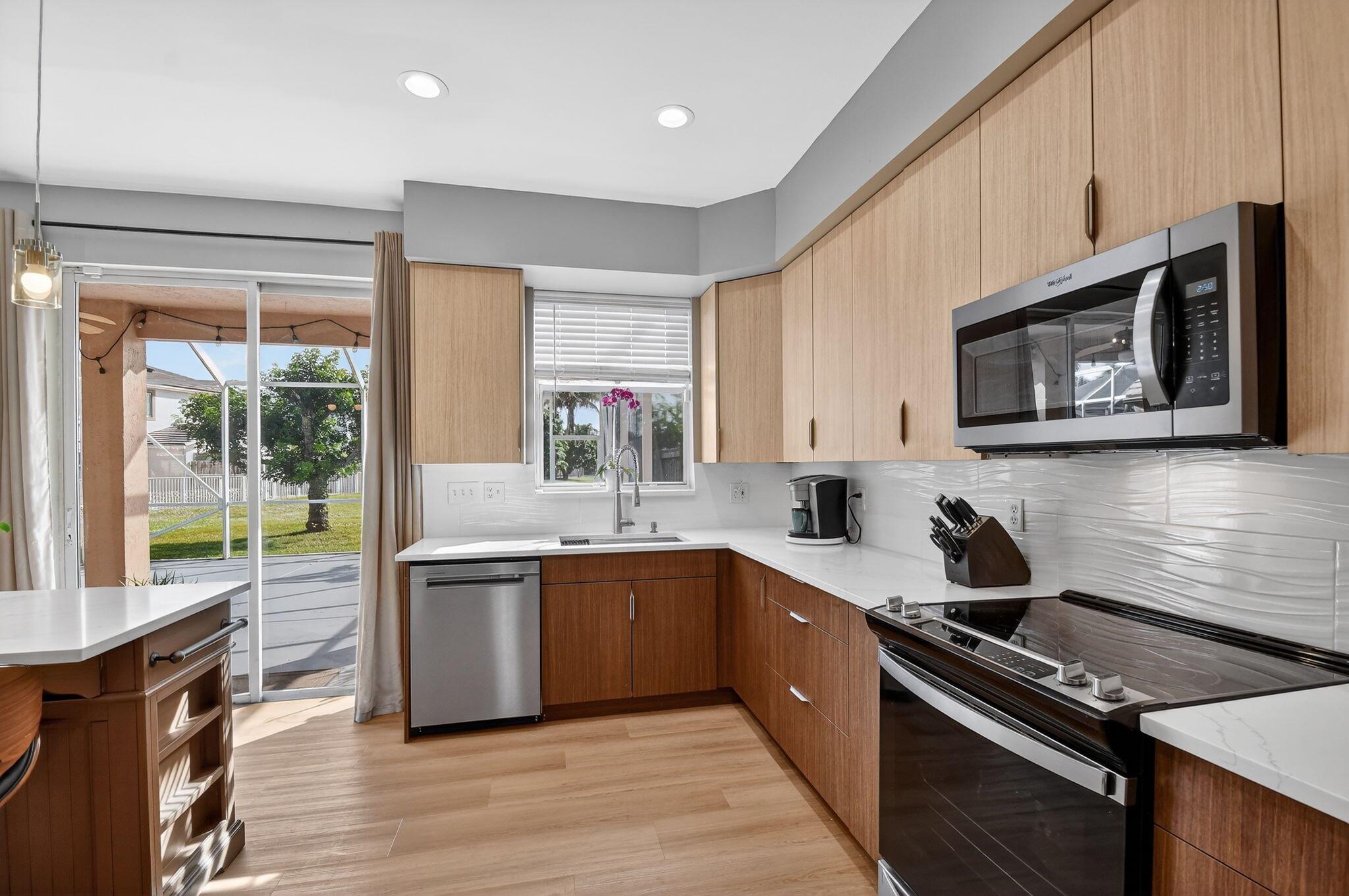 Homes for sale in Lake Worth, FL | 6066 Savannah Way, Lake Worth, FL 33463 | MLS# R11144242