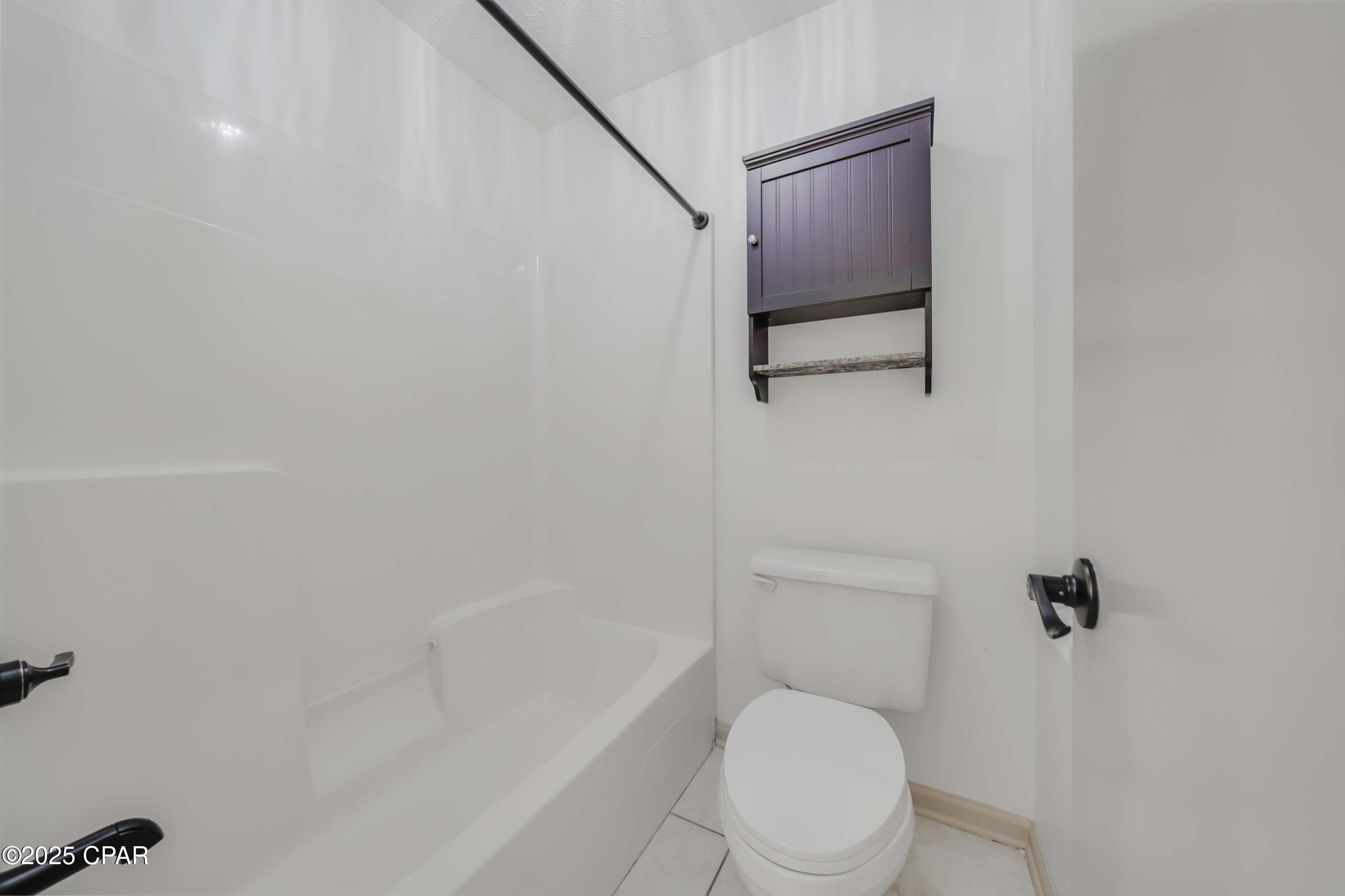 Image 11 For 8508 Holland Road