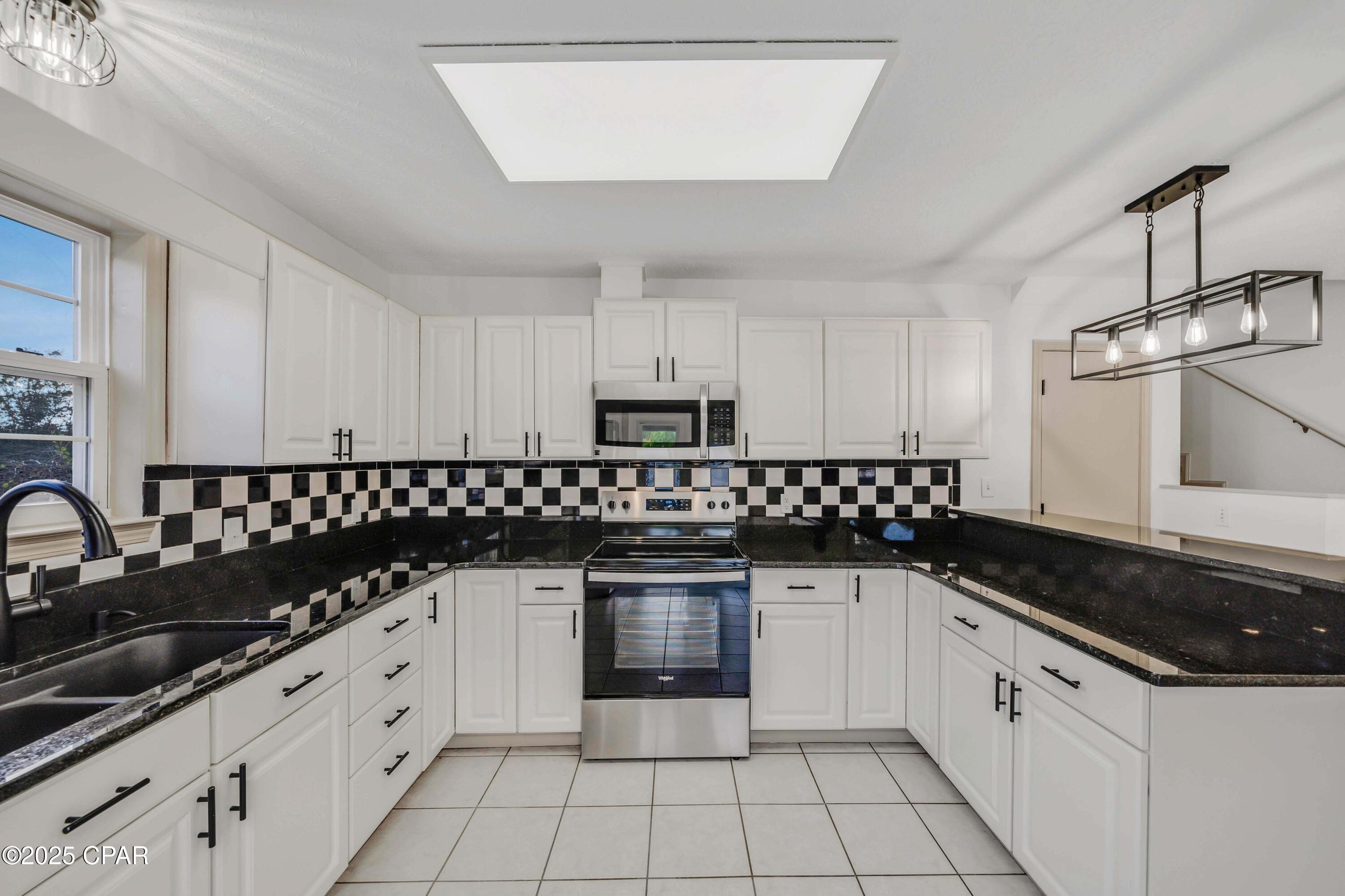 Image 18 For 8508 Holland Road