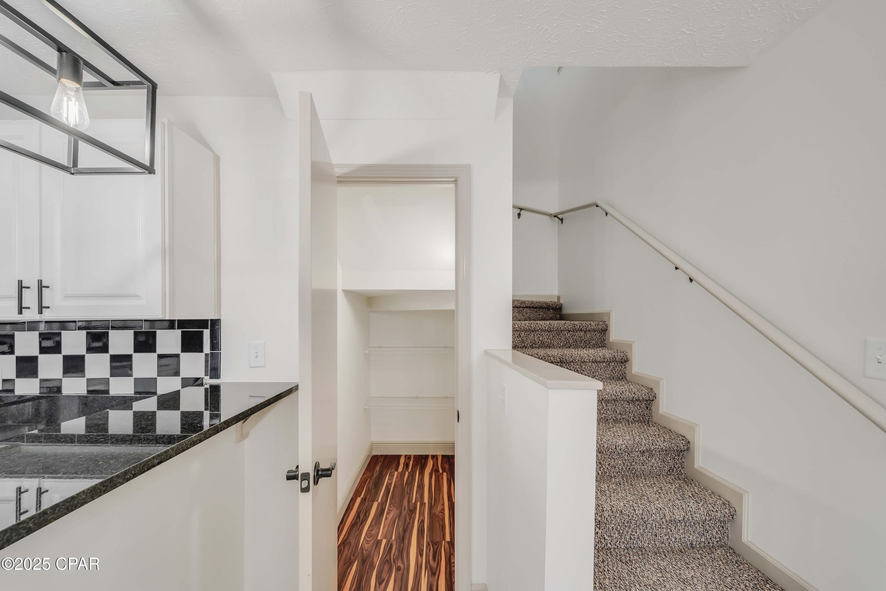 Image 20 For 8508 Holland Road