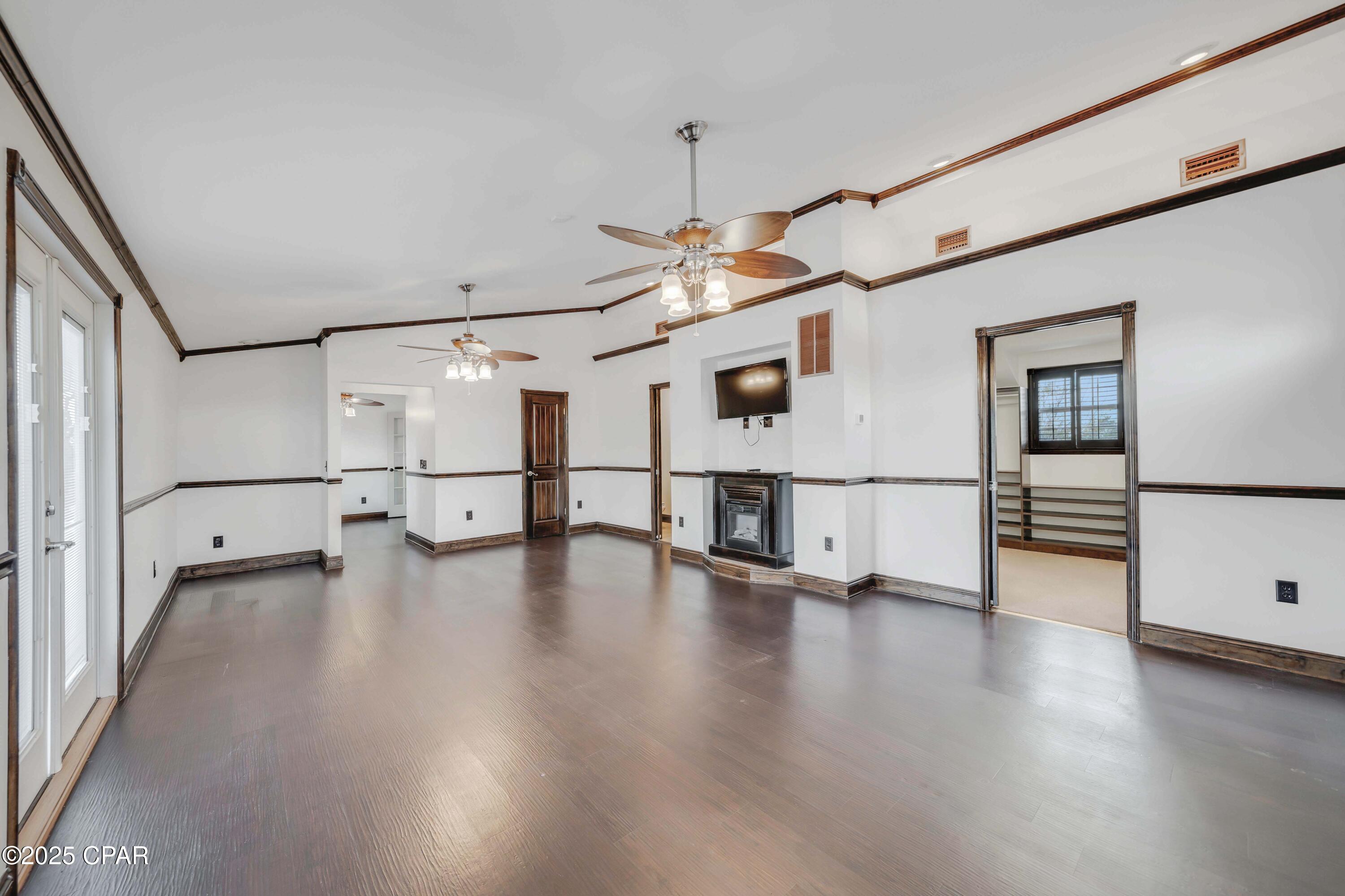 Image 35 For 8508 Holland Road