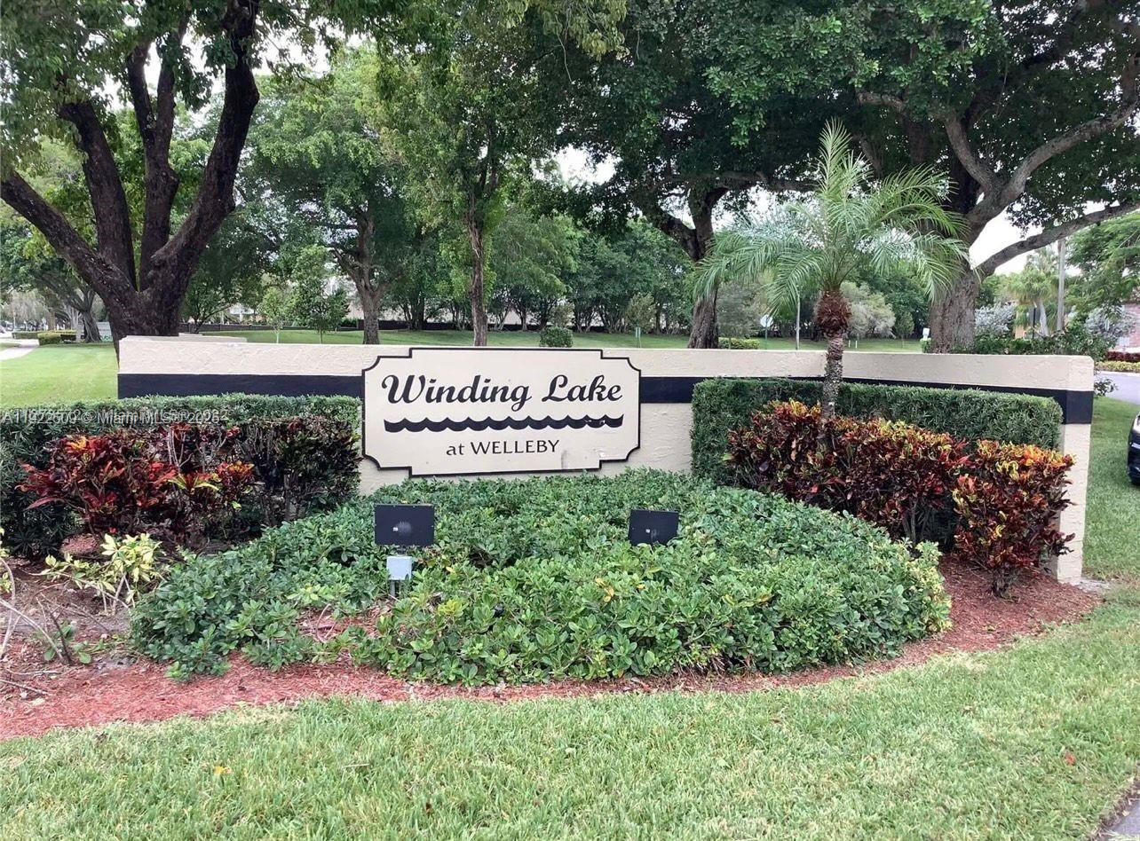 Winding Lake At Welleby C