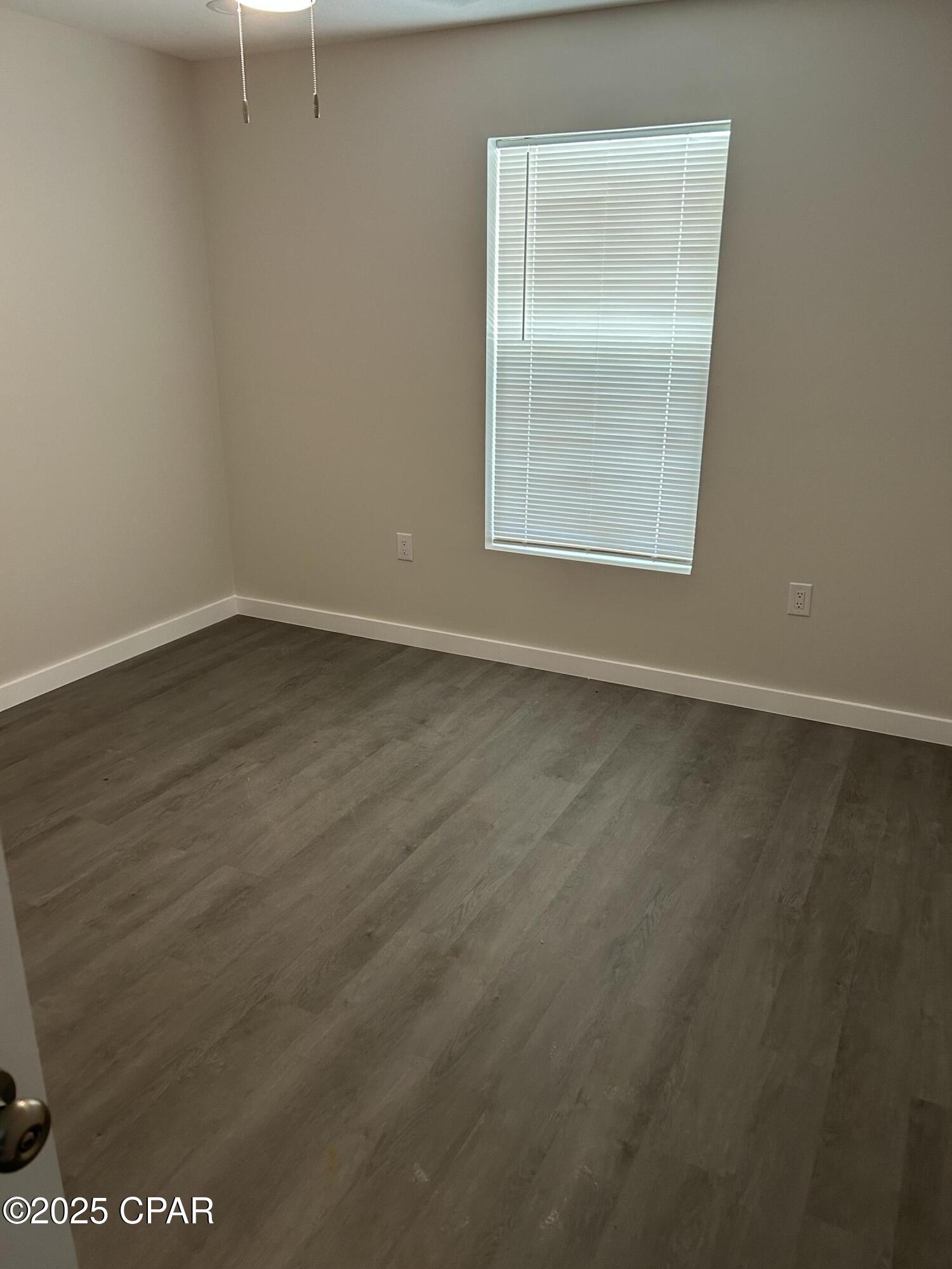 Image 5 For 528 9th Street