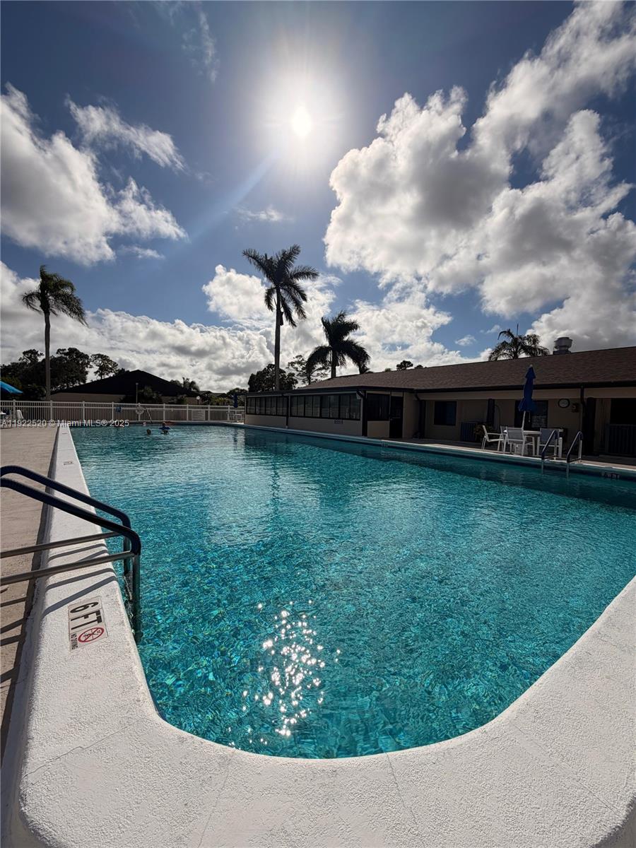 Pine Ridge South IV Condo