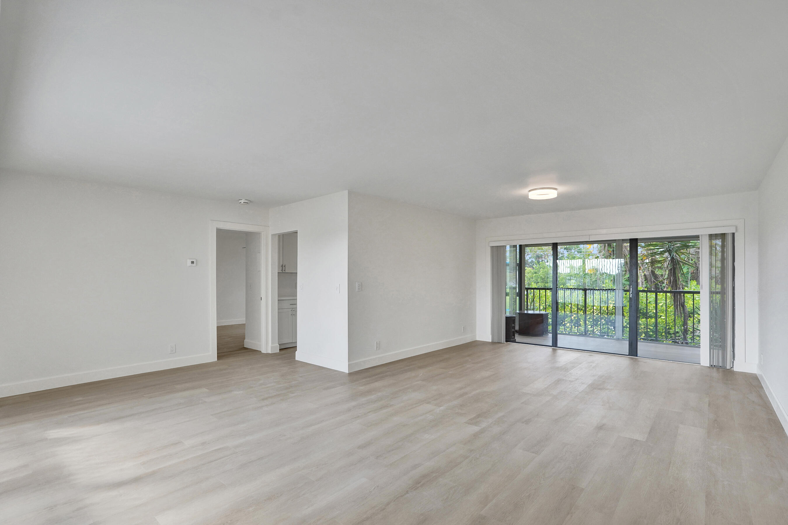 Palm Villas Condo Apts