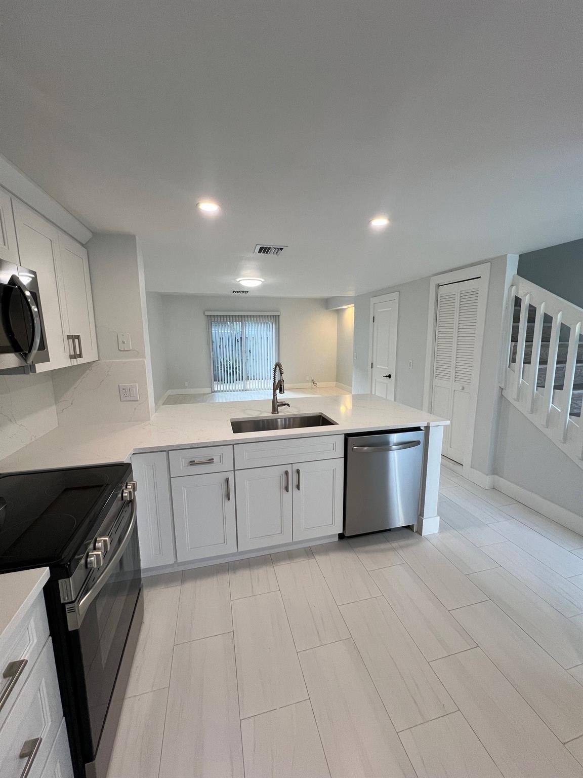 Cypress-Third 123-46 B