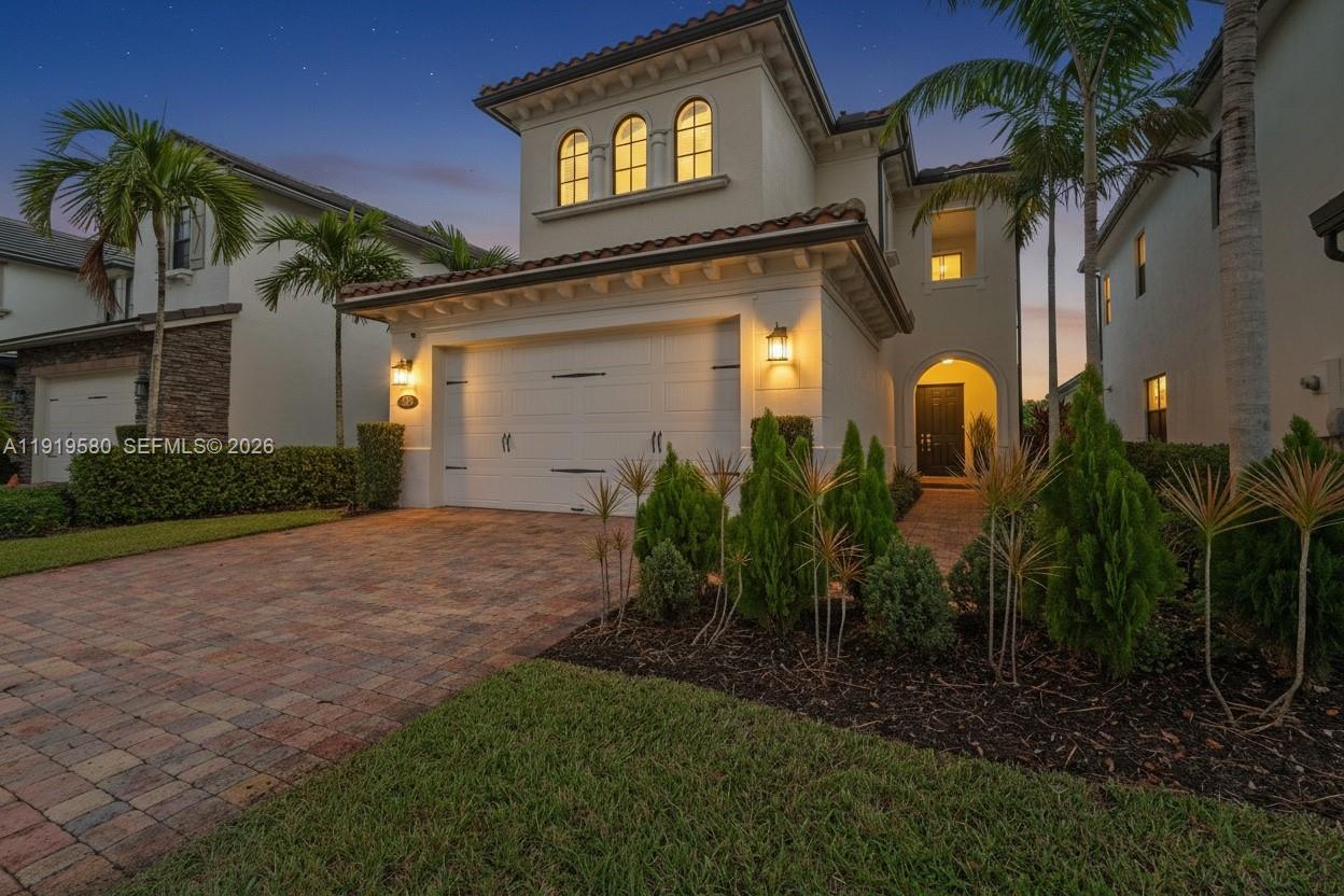 Pembroke Lakes South