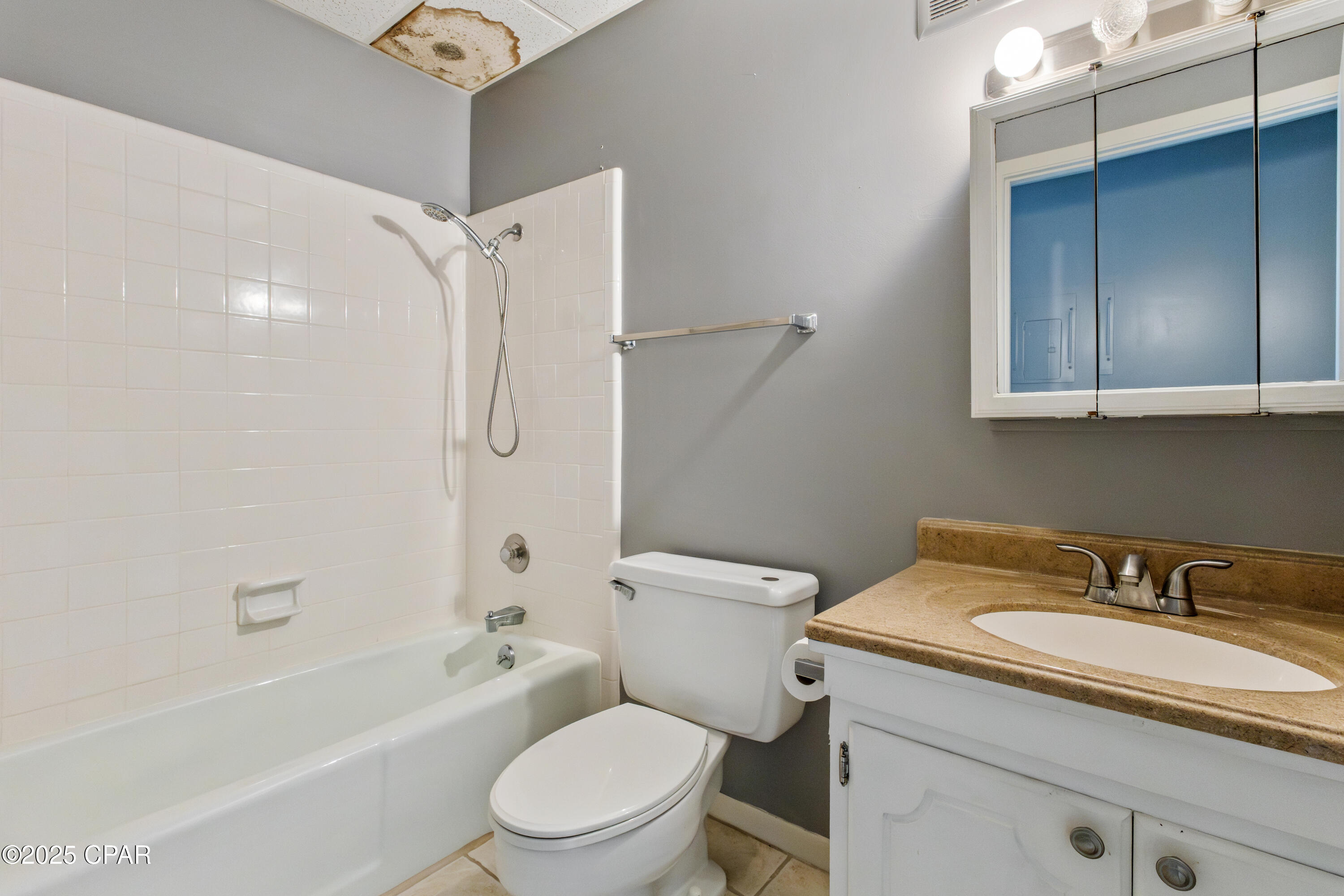 Image 14 For 105 Allen Avenue 61