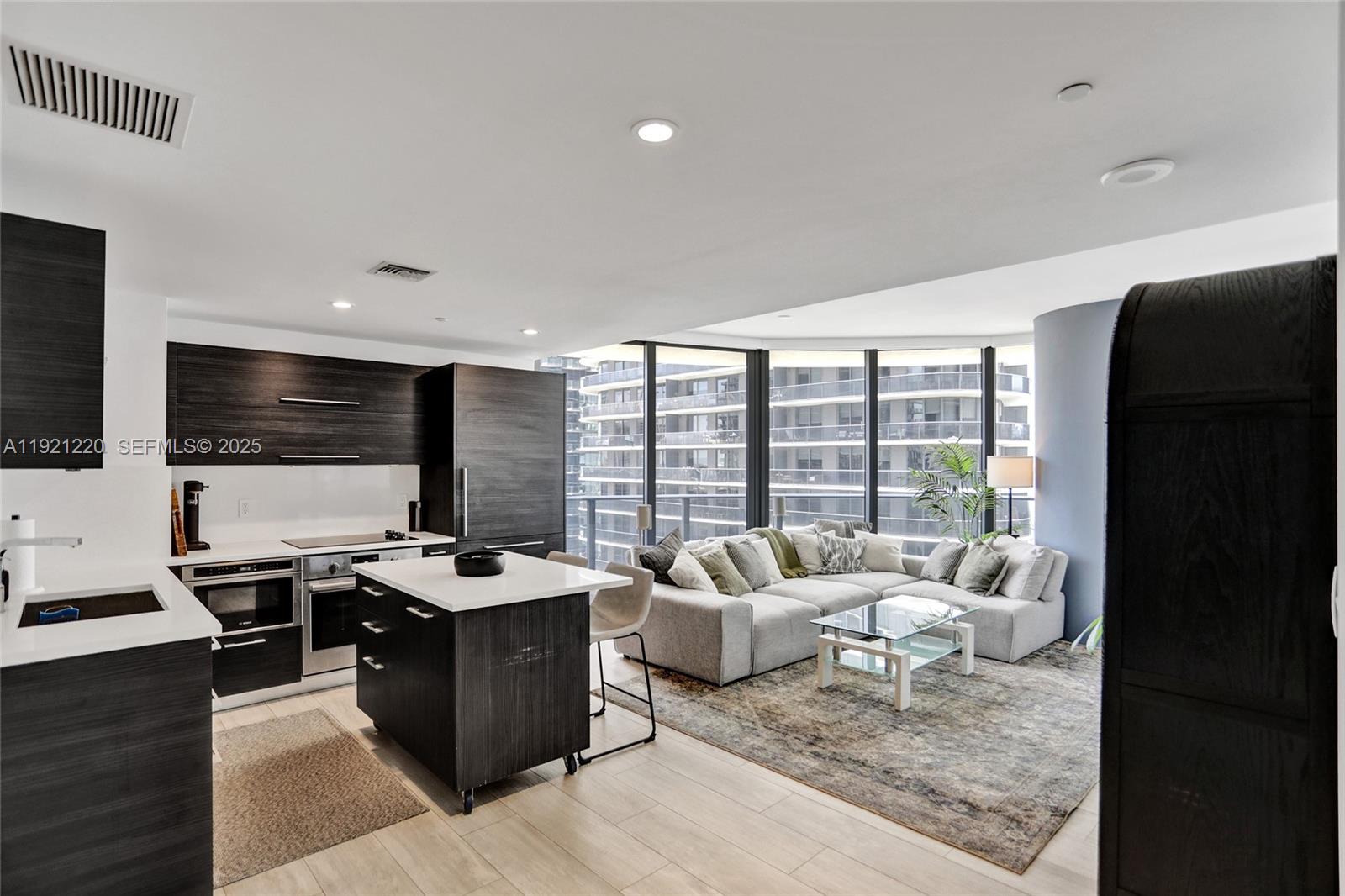 Brickell Heights East Con