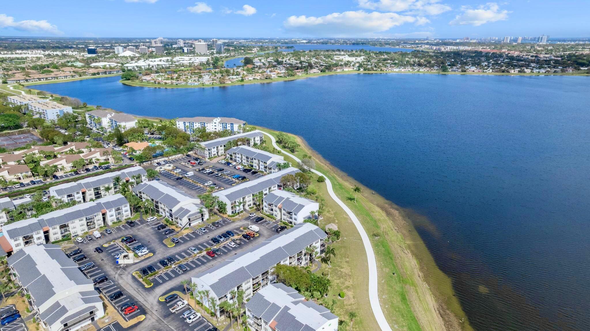 Clear Lake Club Condo