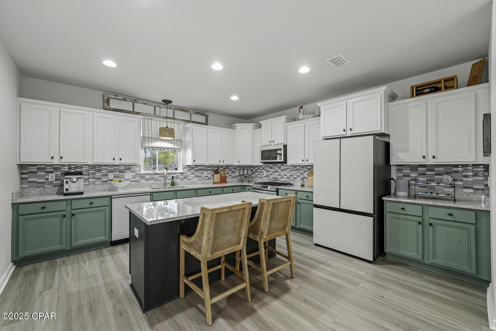 Image 7 For 606 Tide Water Drive