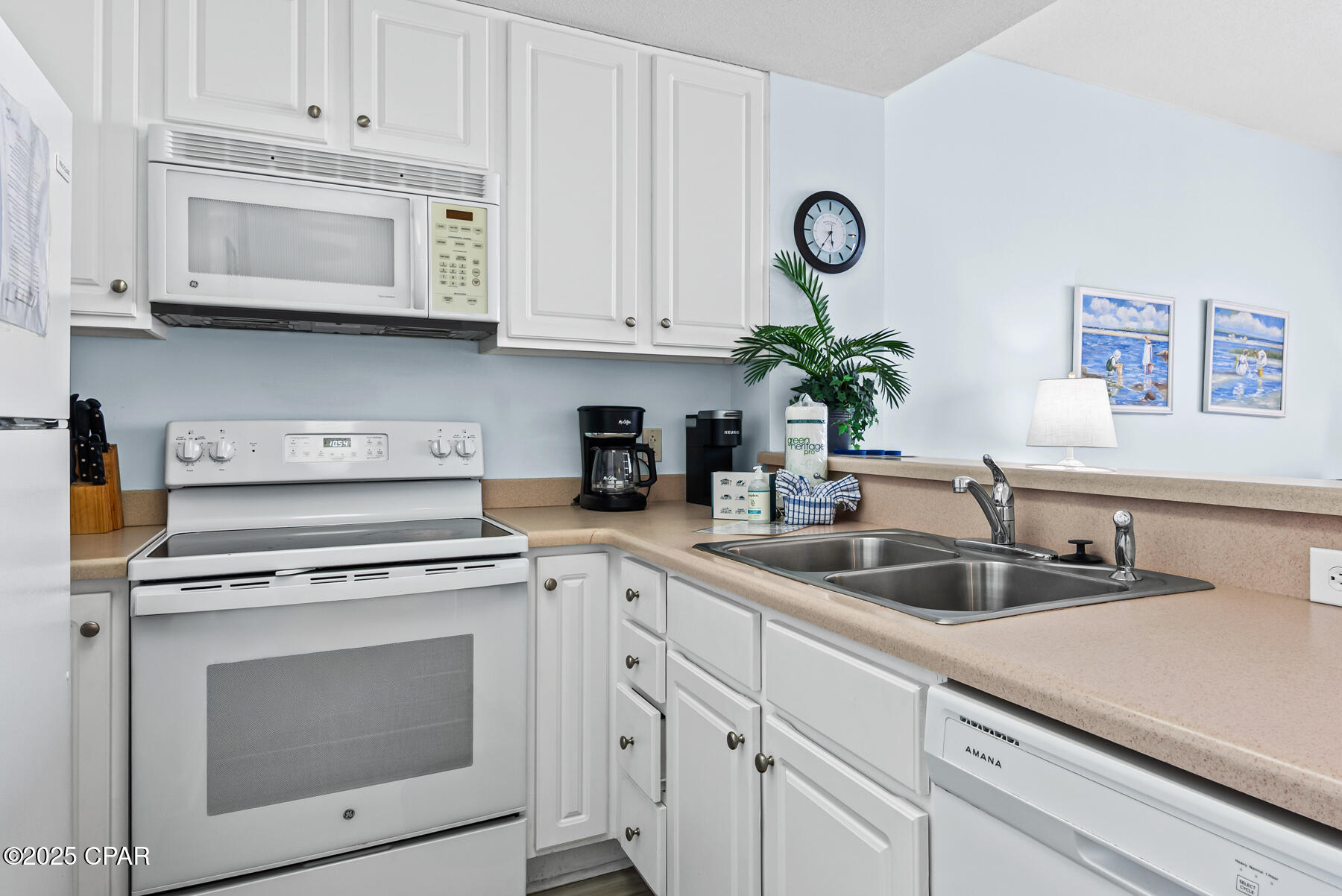 Image 11 For 5115 Gulf Drive 1102