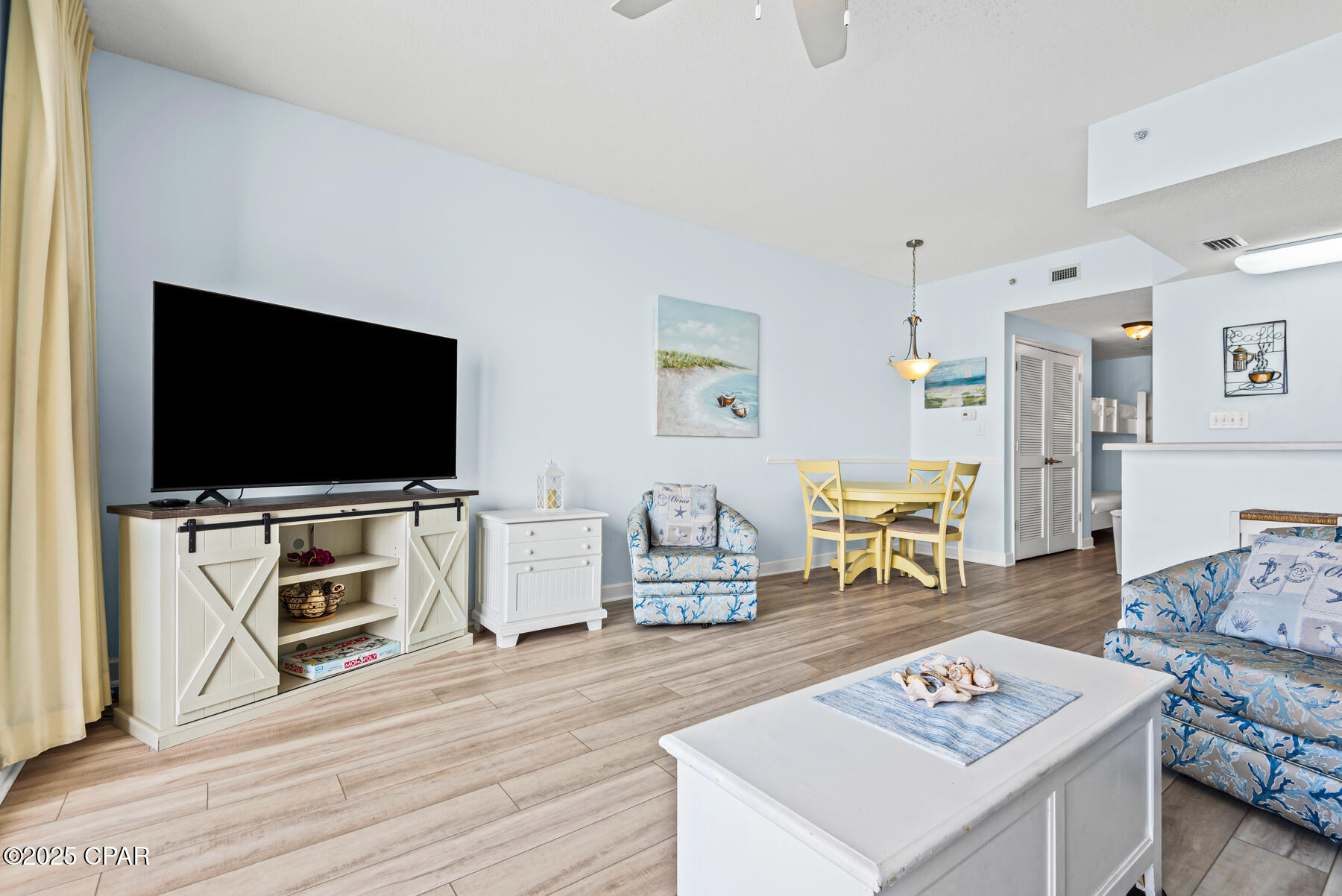 Image 3 For 5115 Gulf Drive 1102