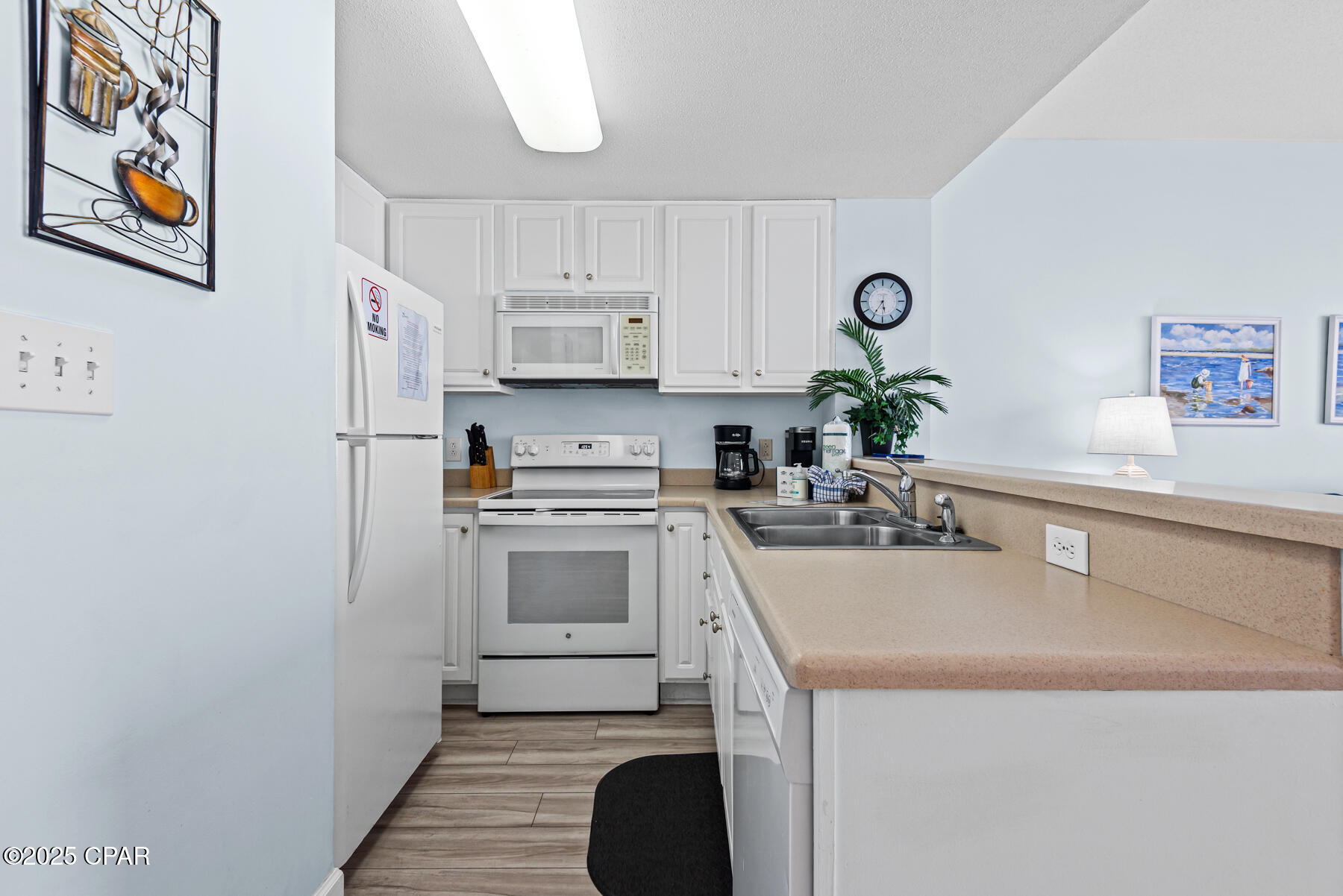 Image 9 For 5115 Gulf Drive 1102