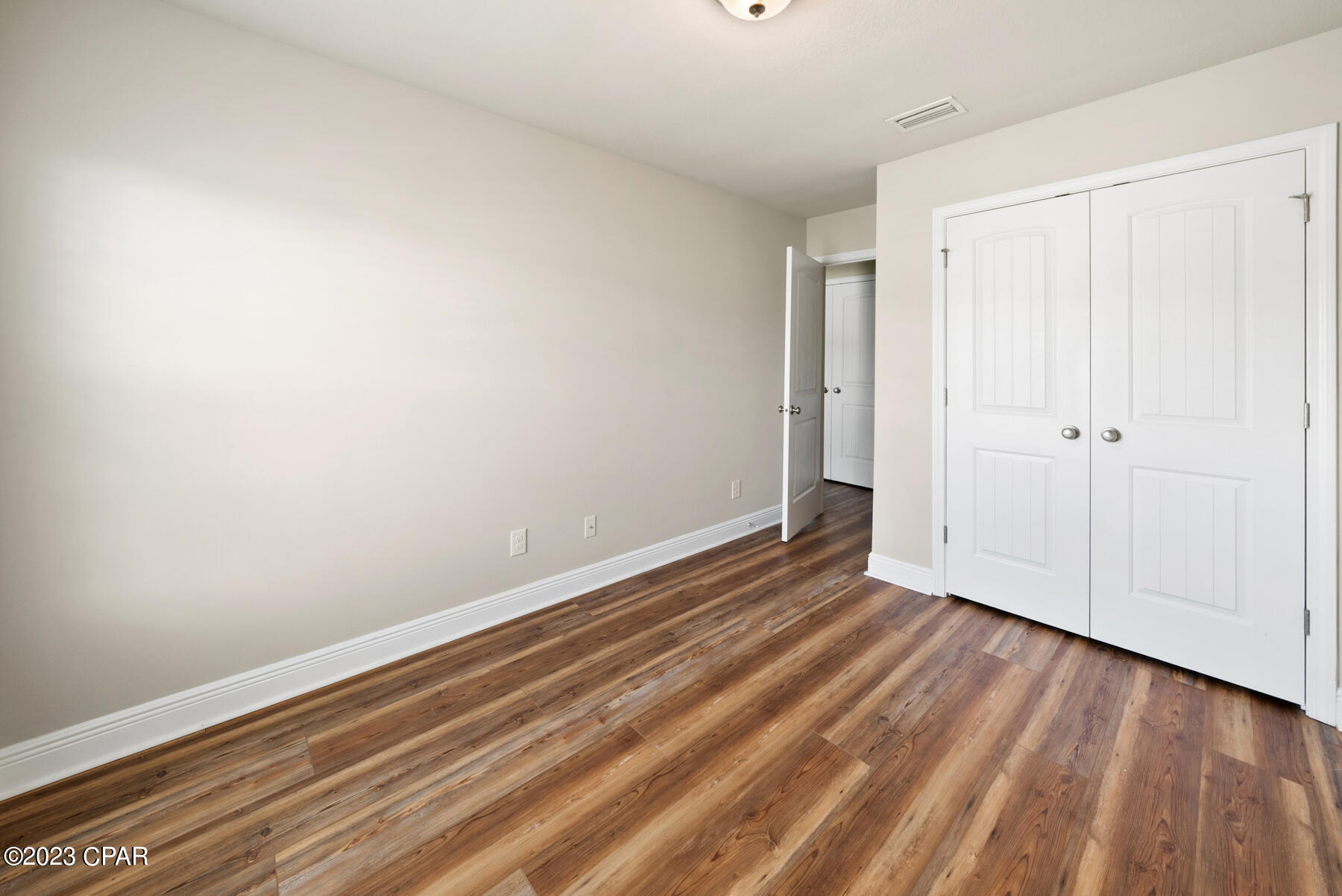 Image 10 For 324 Sand Oak Boulevard