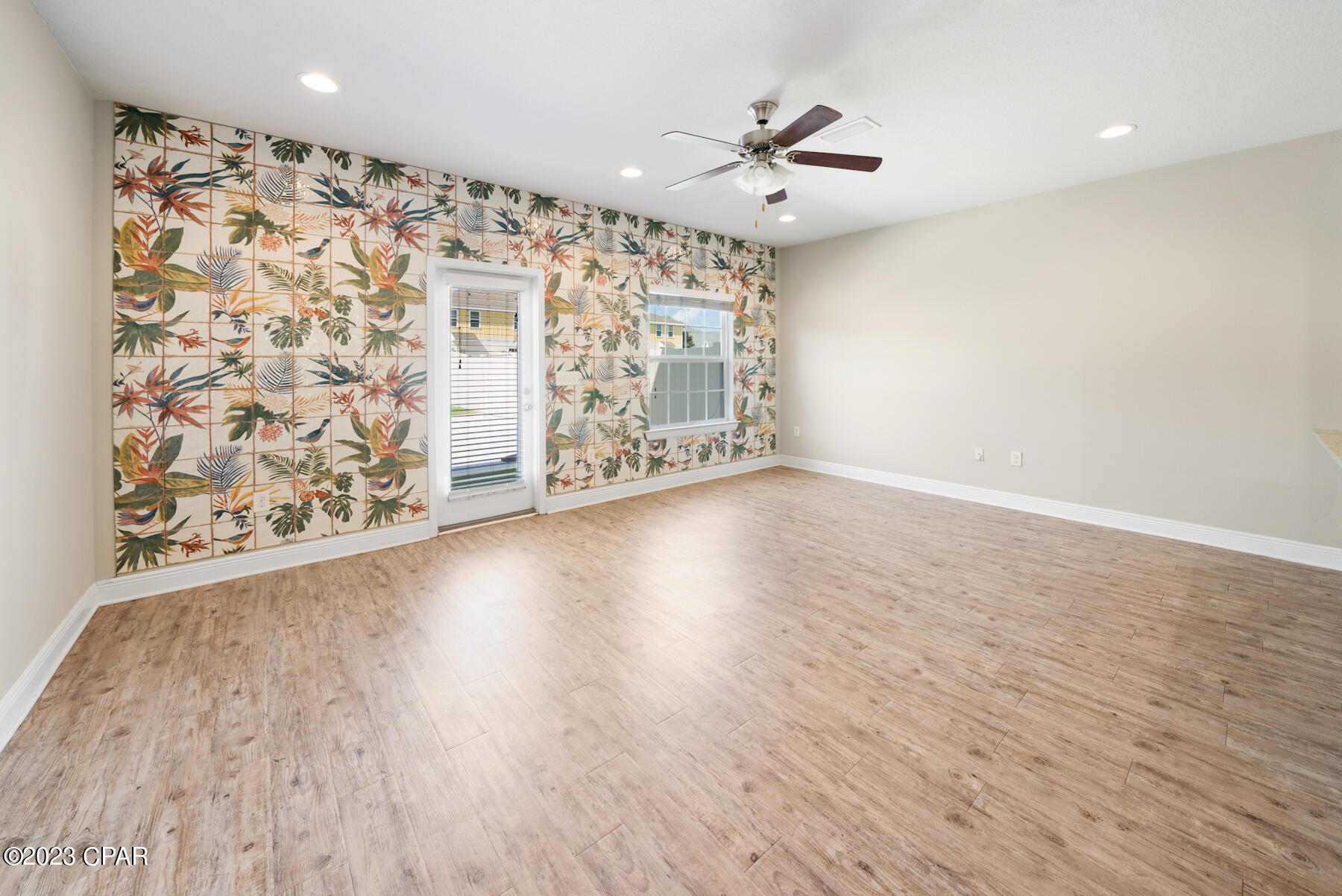 Image 4 For 324 Sand Oak Boulevard