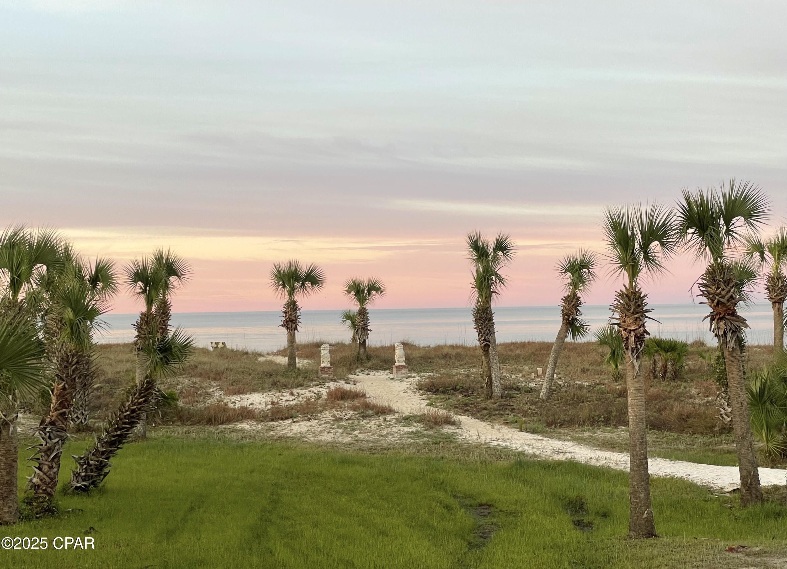 Listing photo id 5 for 1316 Indian Pass Road