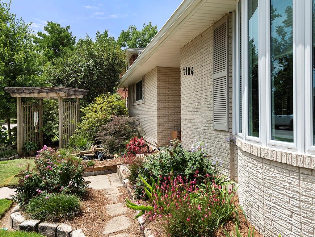 Homes for sale in Metairie, LA | 1104 Sena Dr, Metairie, LA 70005 | MLS# 2532800