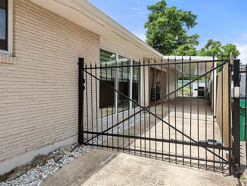 Homes for sale in Metairie, LA | 1104 Sena Dr, Metairie, LA 70005 | MLS# 2532800