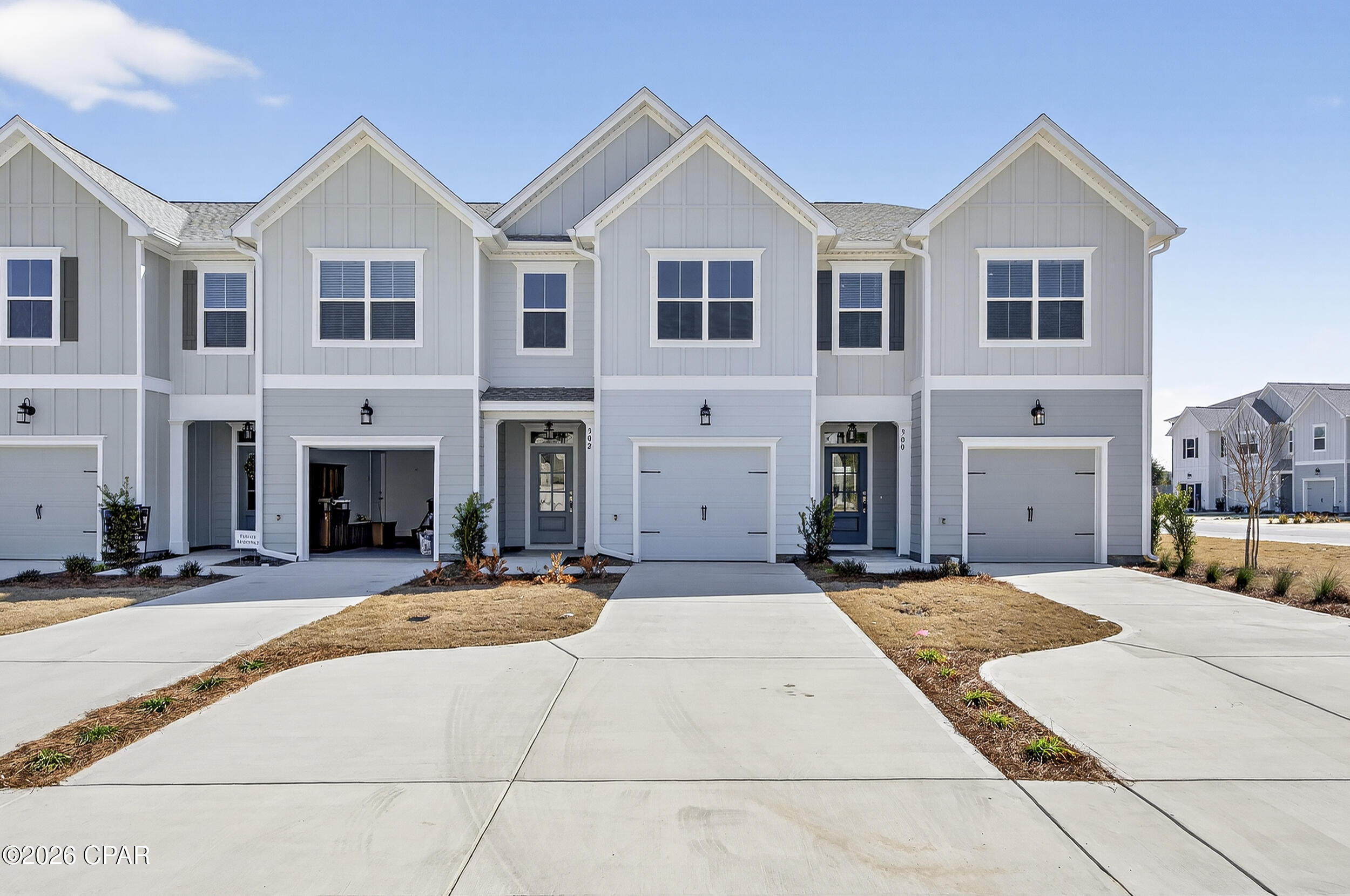 Image 2 For 302 Cyan Lane 87