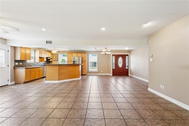 Homes for sale in River Ridge, LA | 9429 Roslyn Dr, River Ridge, LA 70123 | MLS# 2532812