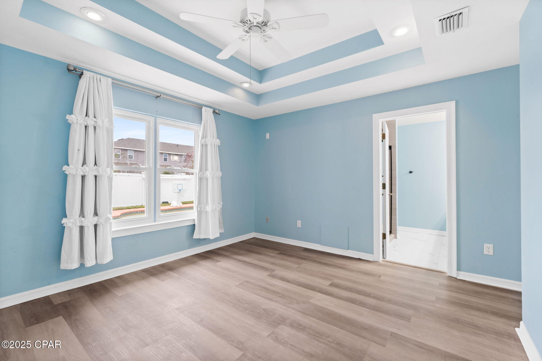 Image 31 For 1714 Scarlett Boulevard