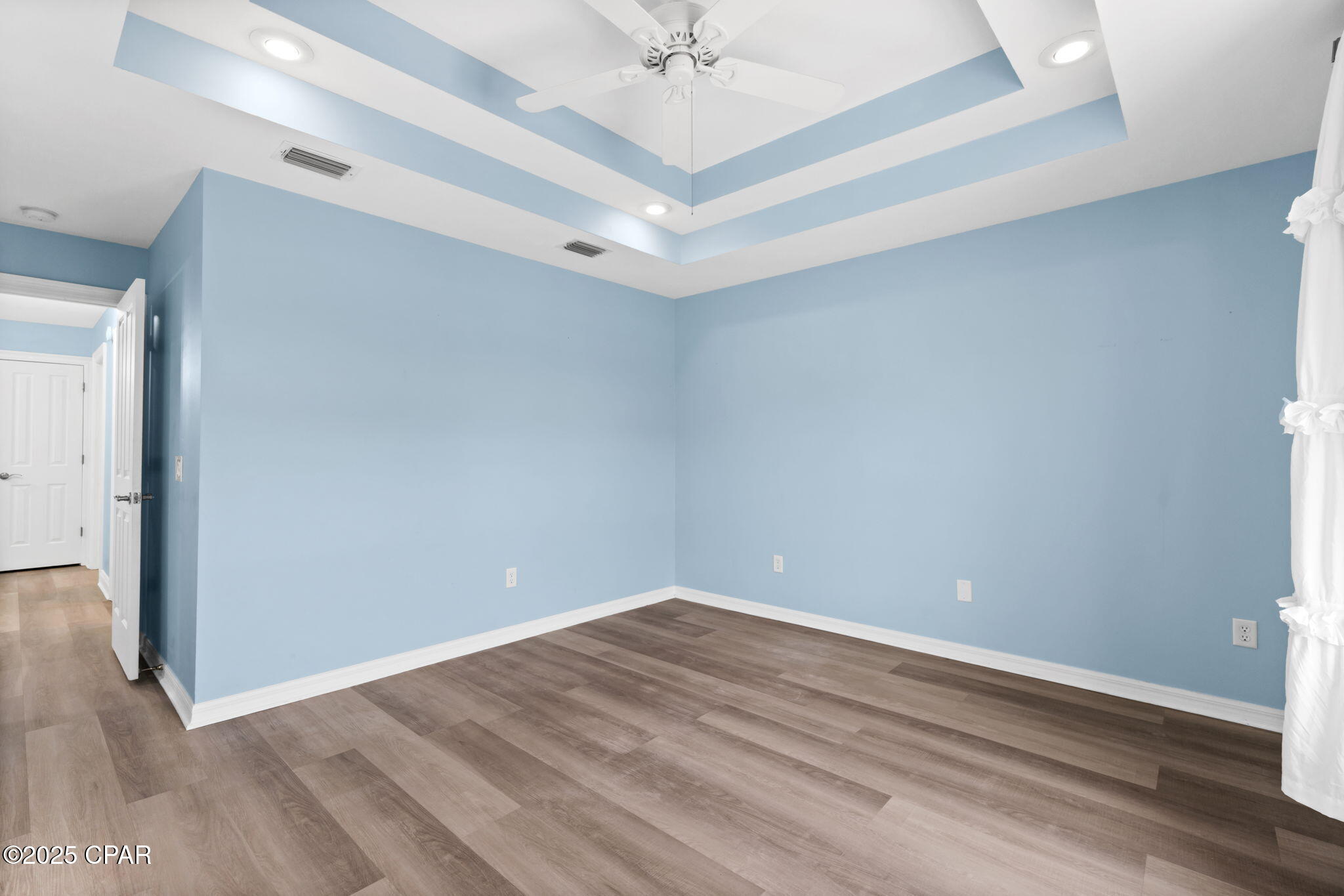 Image 33 For 1714 Scarlett Boulevard