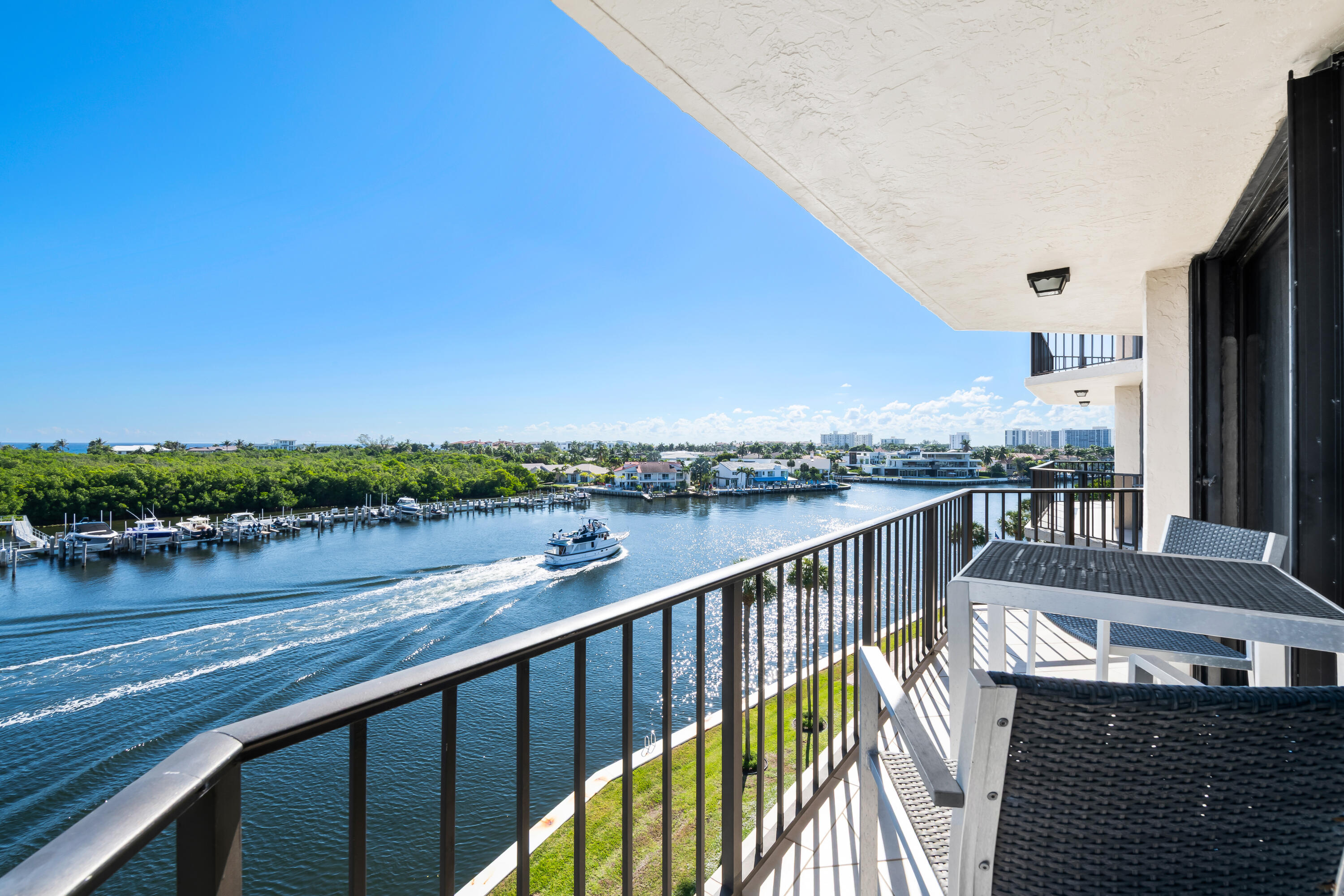 Porta Bella East And Port