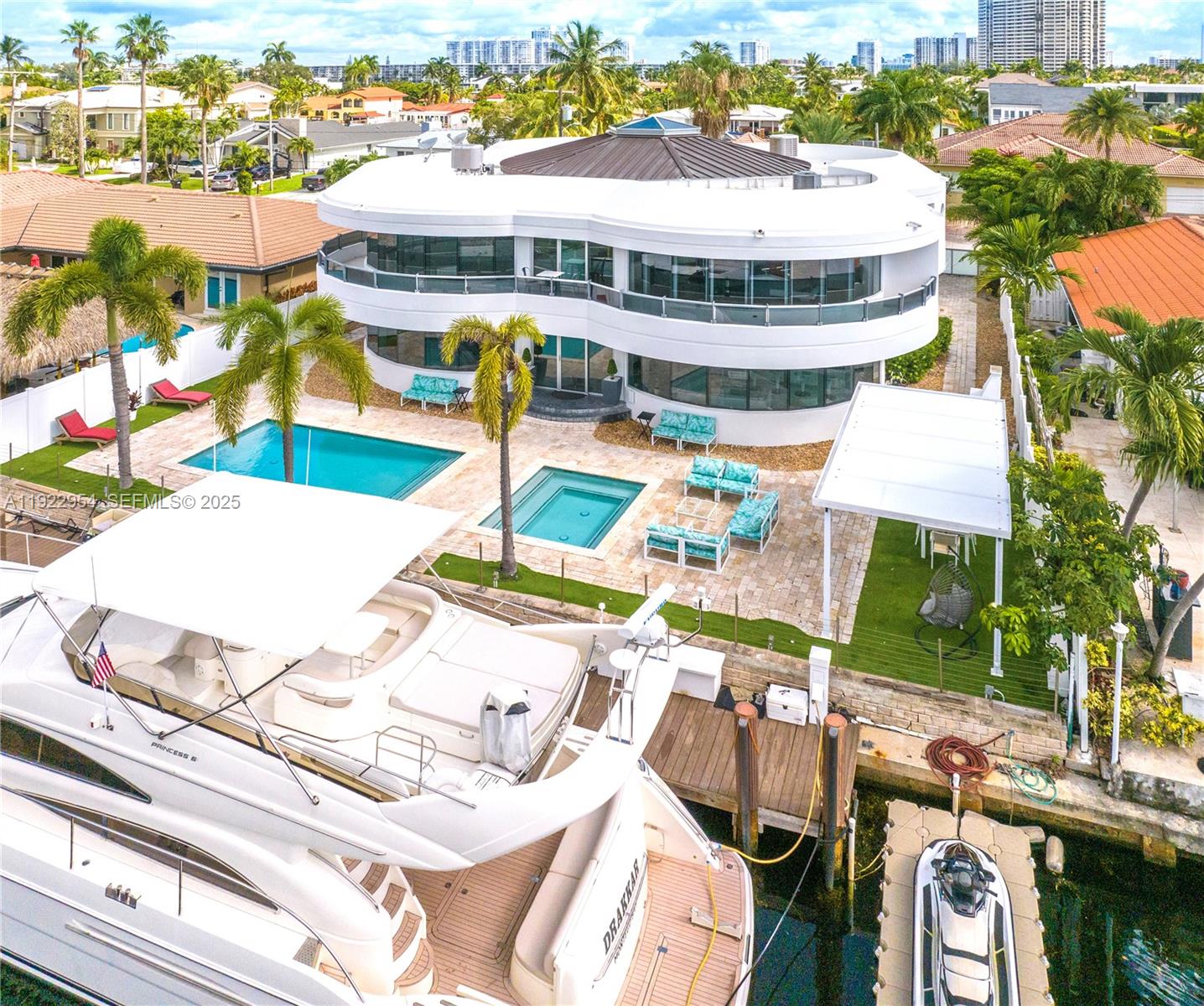 Casa à Venda em North Miami Beach, FL