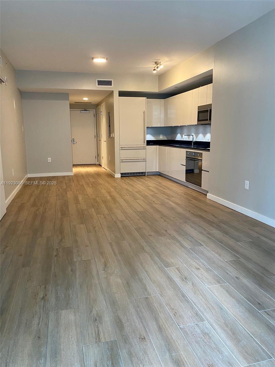 Condo for Rent in Miami, FL