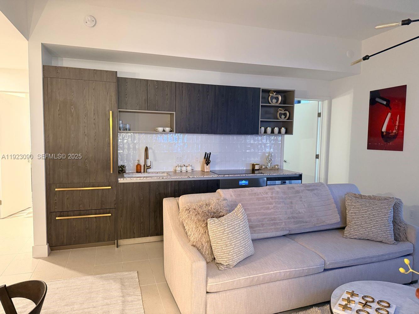 Condo for Sale in Miami, FL