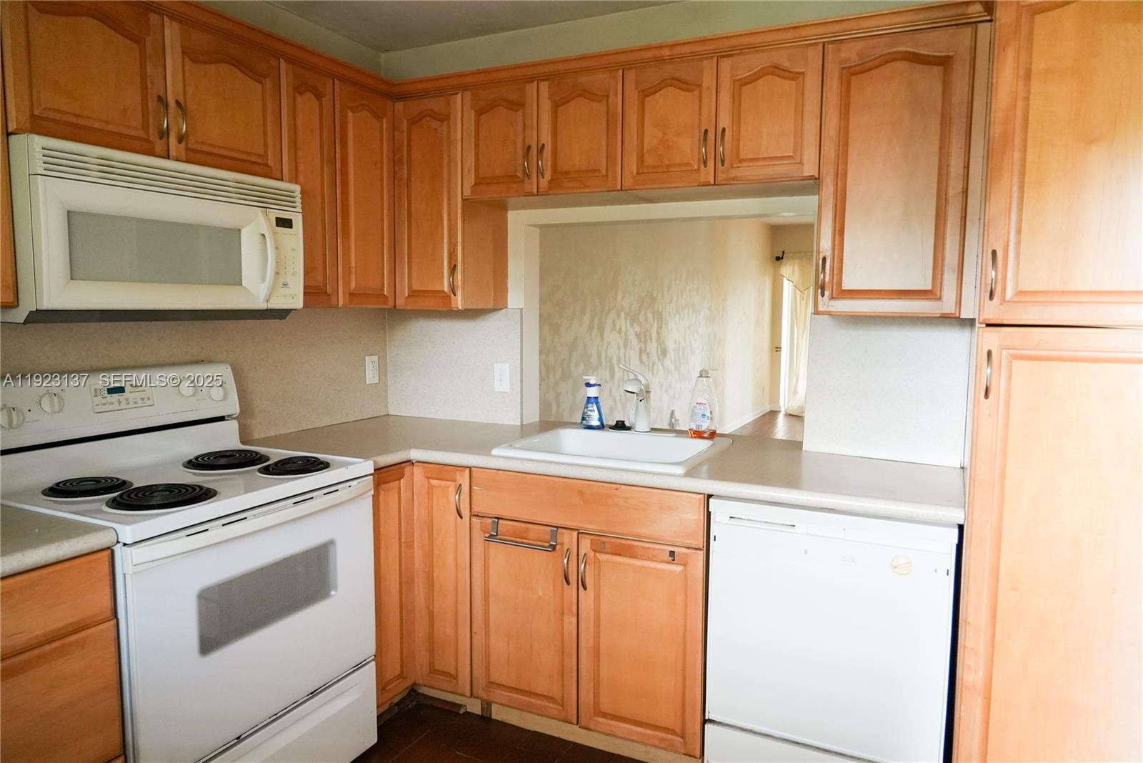 Sunrise Island Condominium