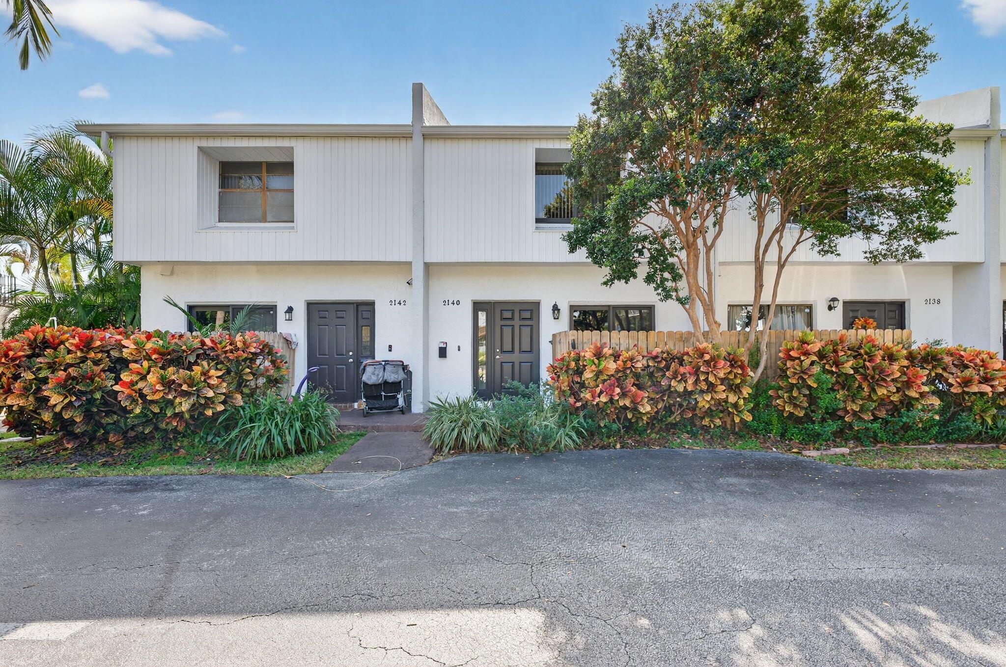 Townhomes Of Lighthouse P