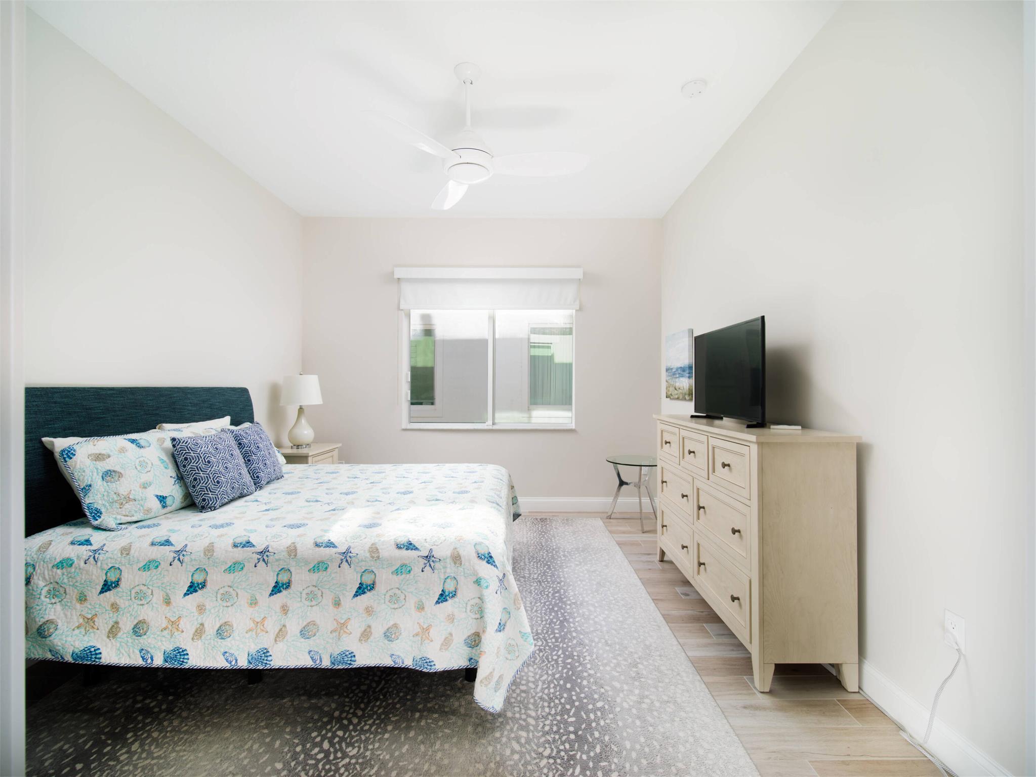 Photo 12 of home located at 12144 Waterstone Circle, Palm Beach Gardens FL