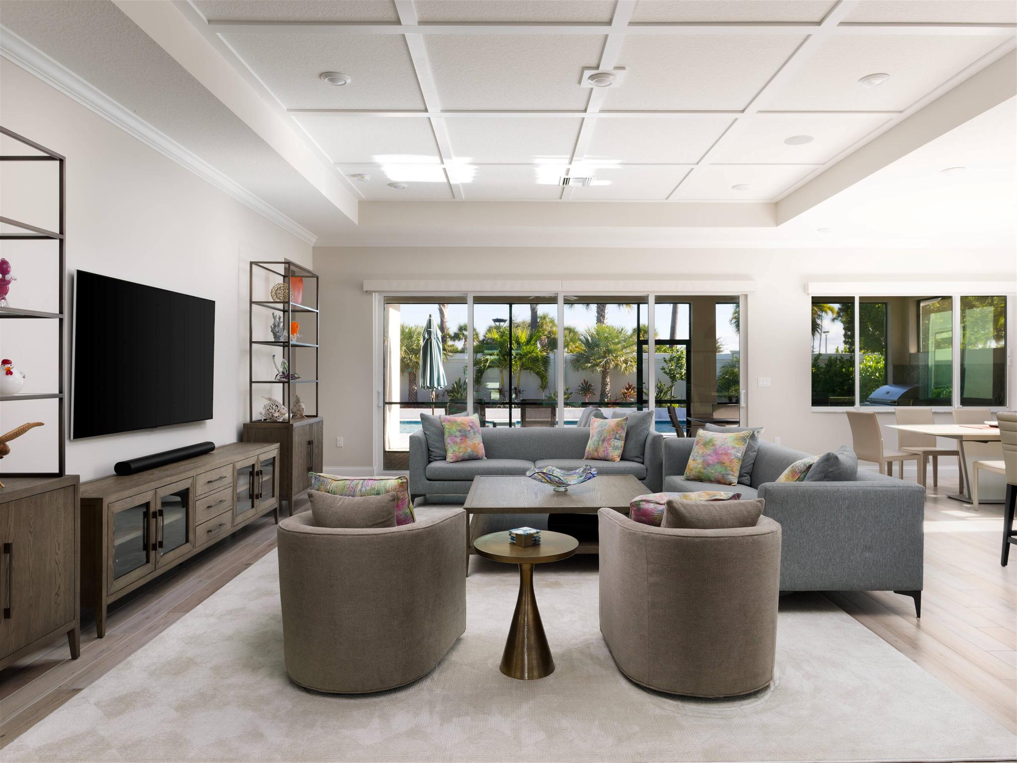 Photo 2 of home located at 12144 Waterstone Circle, Palm Beach Gardens FL