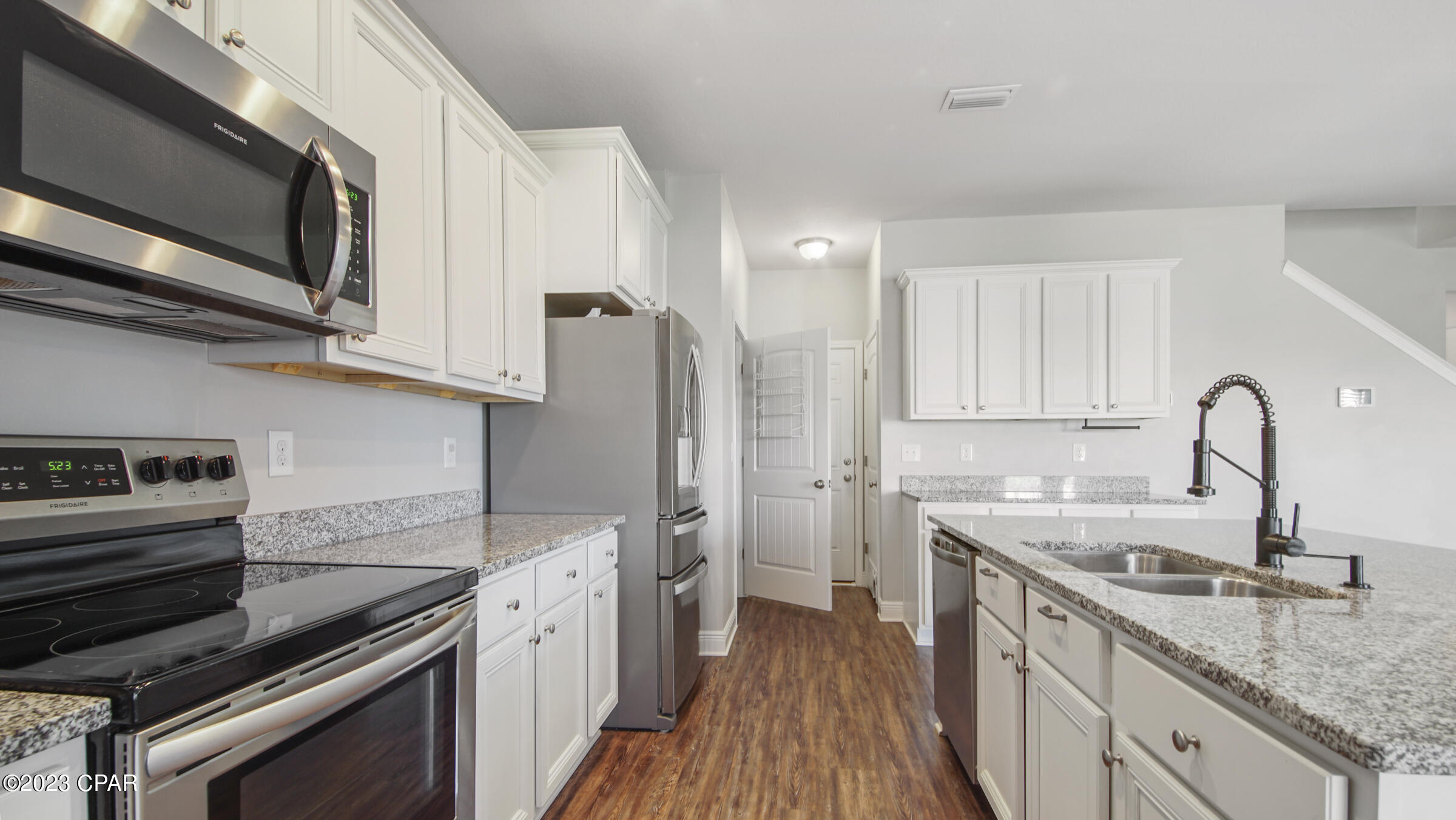 Image 13 For 310 Confidence Way