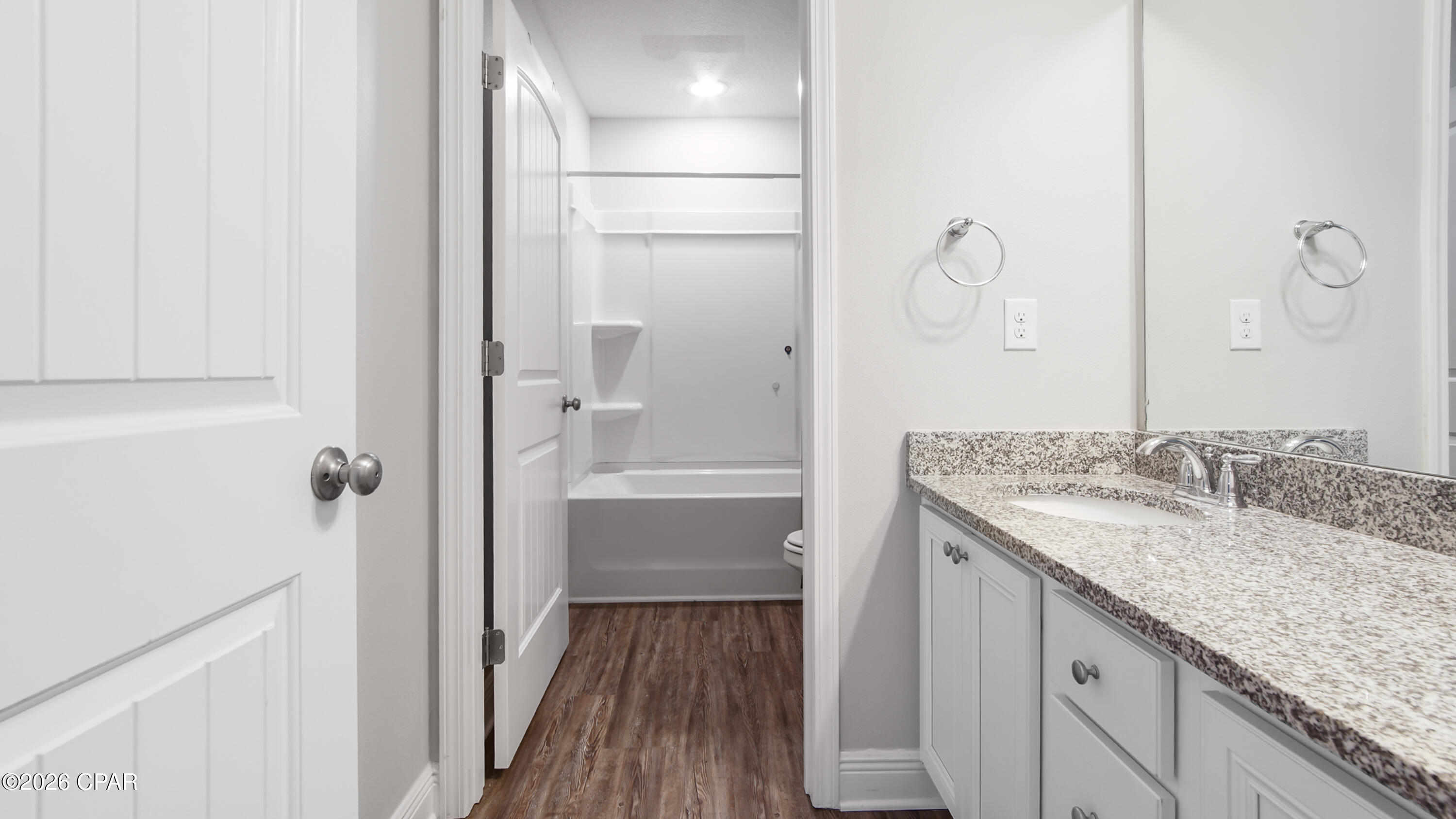 Image 31 For 310 Confidence Way